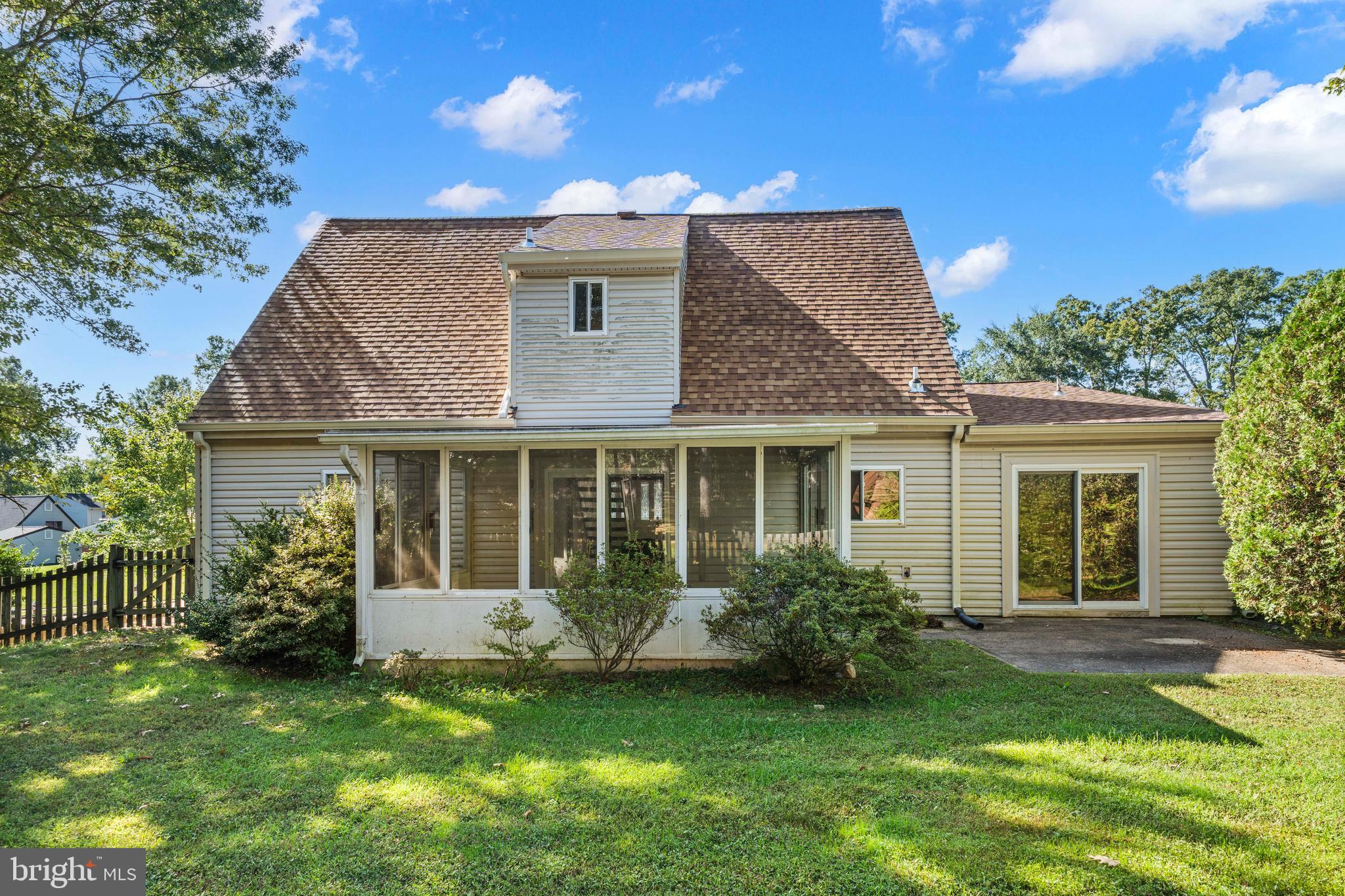 LAKEWOOD - Residential