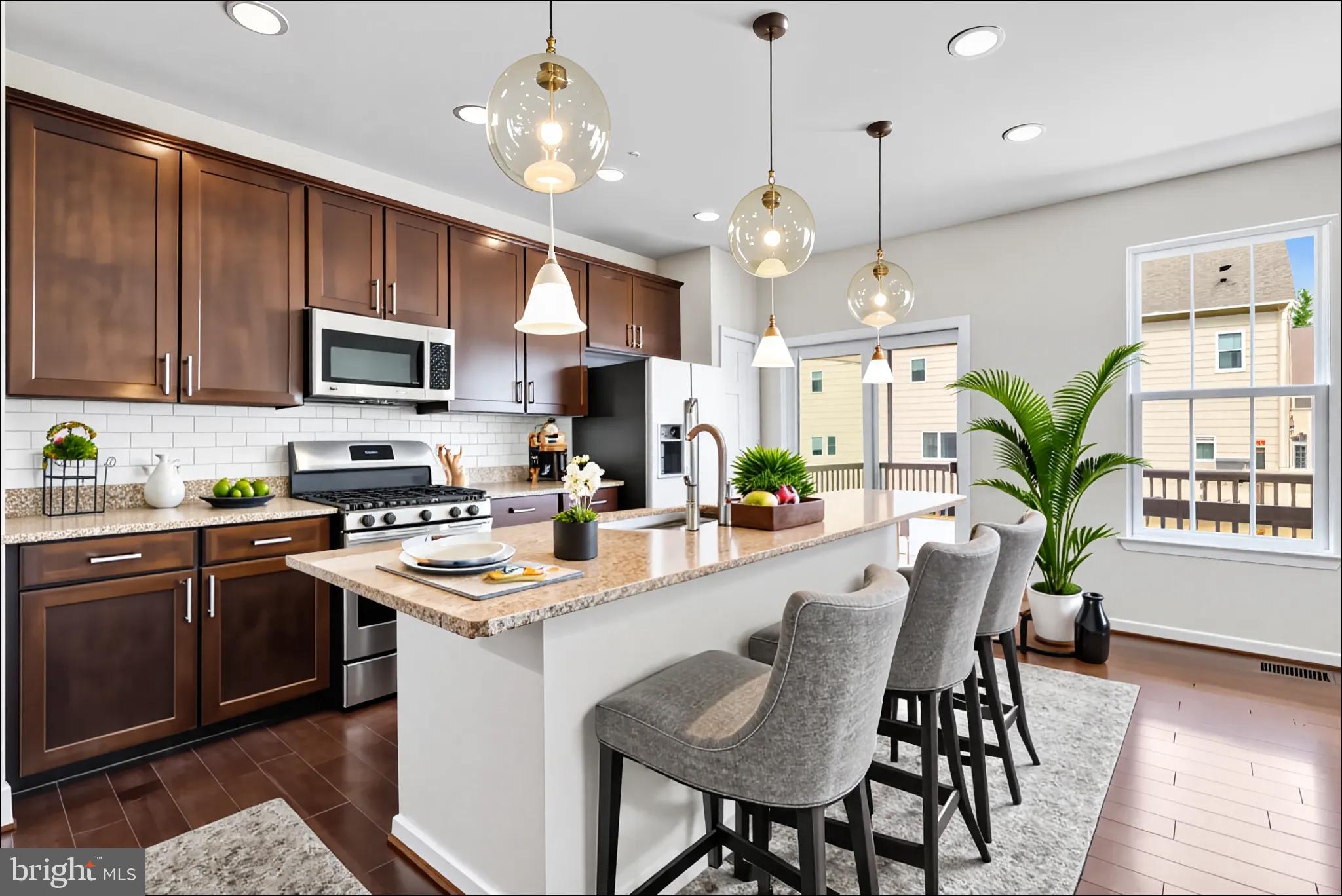 RED OAK CROSSING - Residential