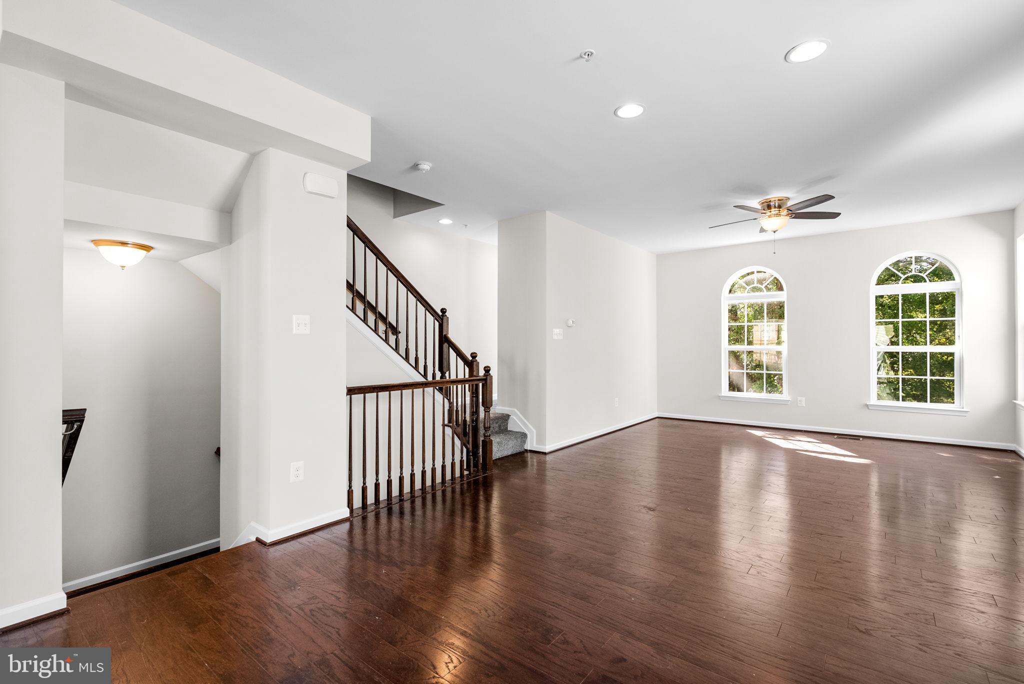 RED OAK CROSSING - Residential