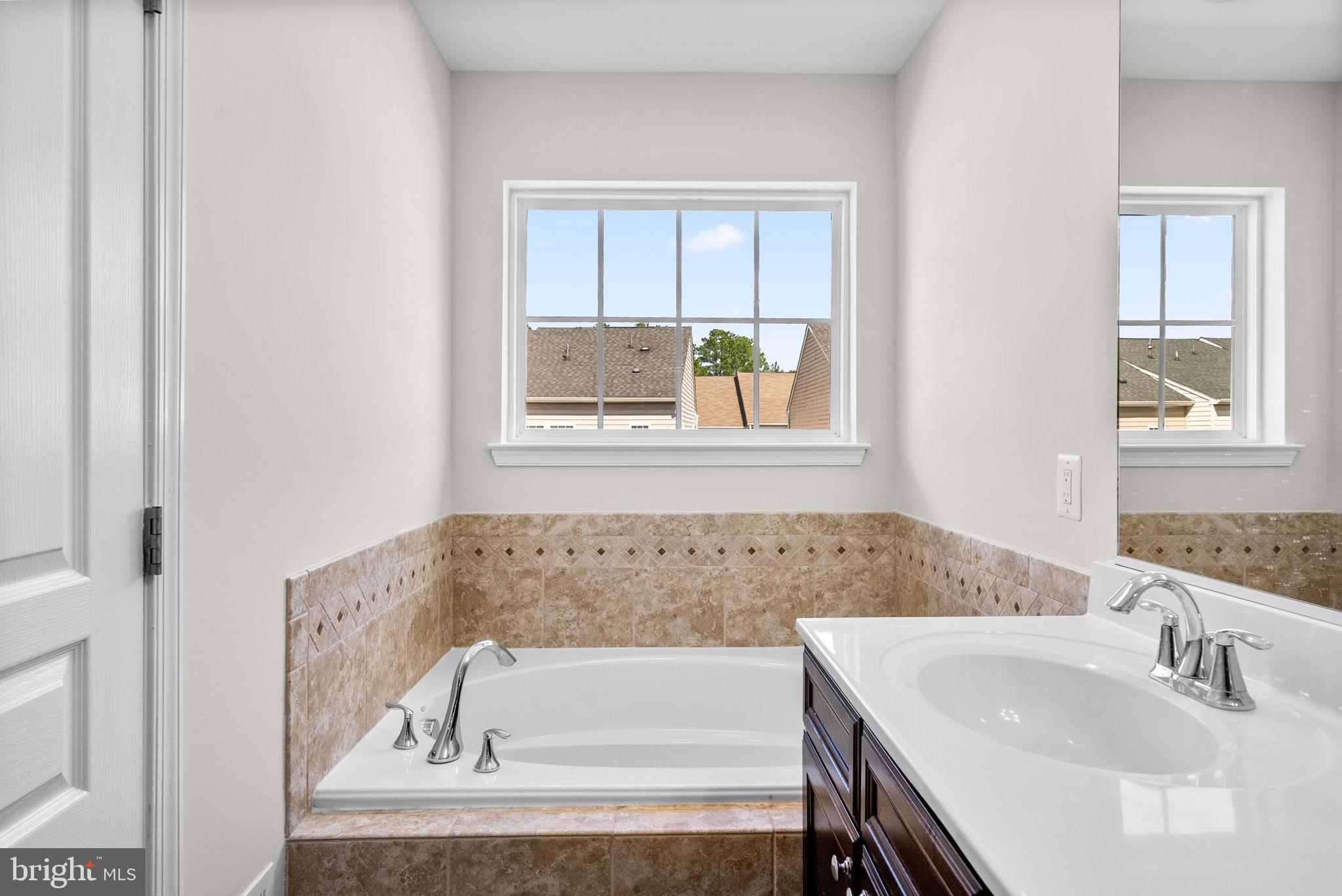 RED OAK CROSSING - Residential