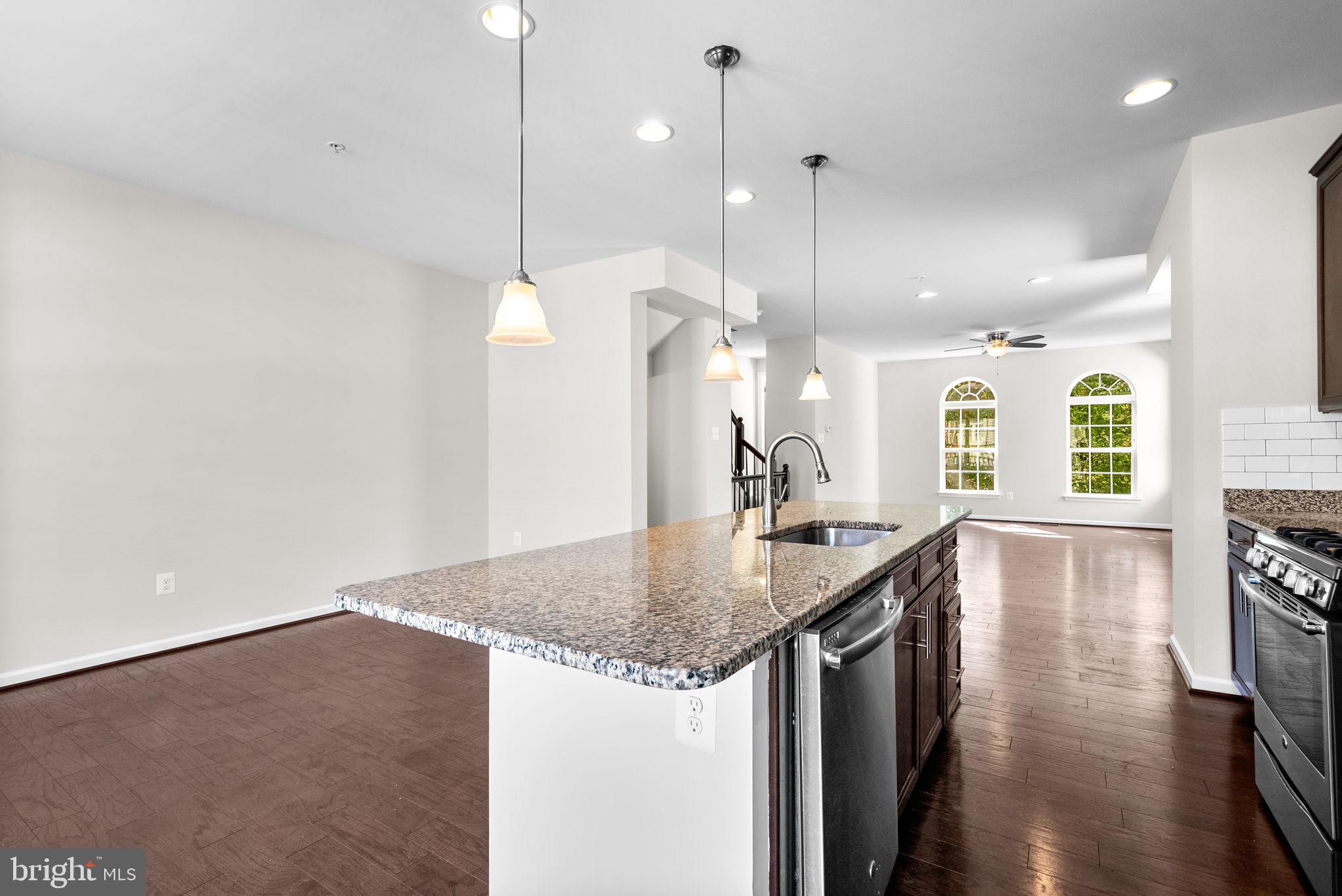 RED OAK CROSSING - Residential