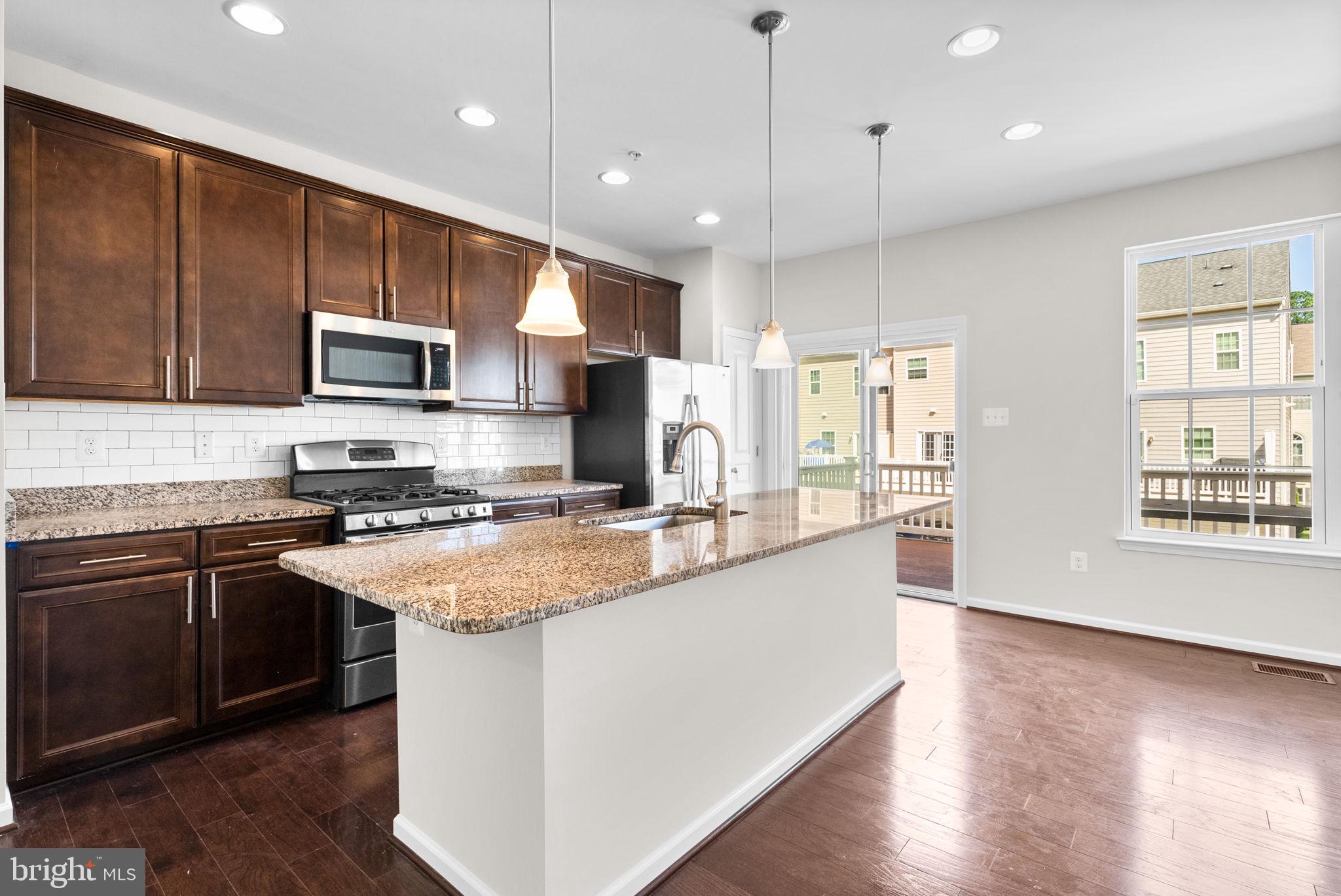 RED OAK CROSSING - Residential