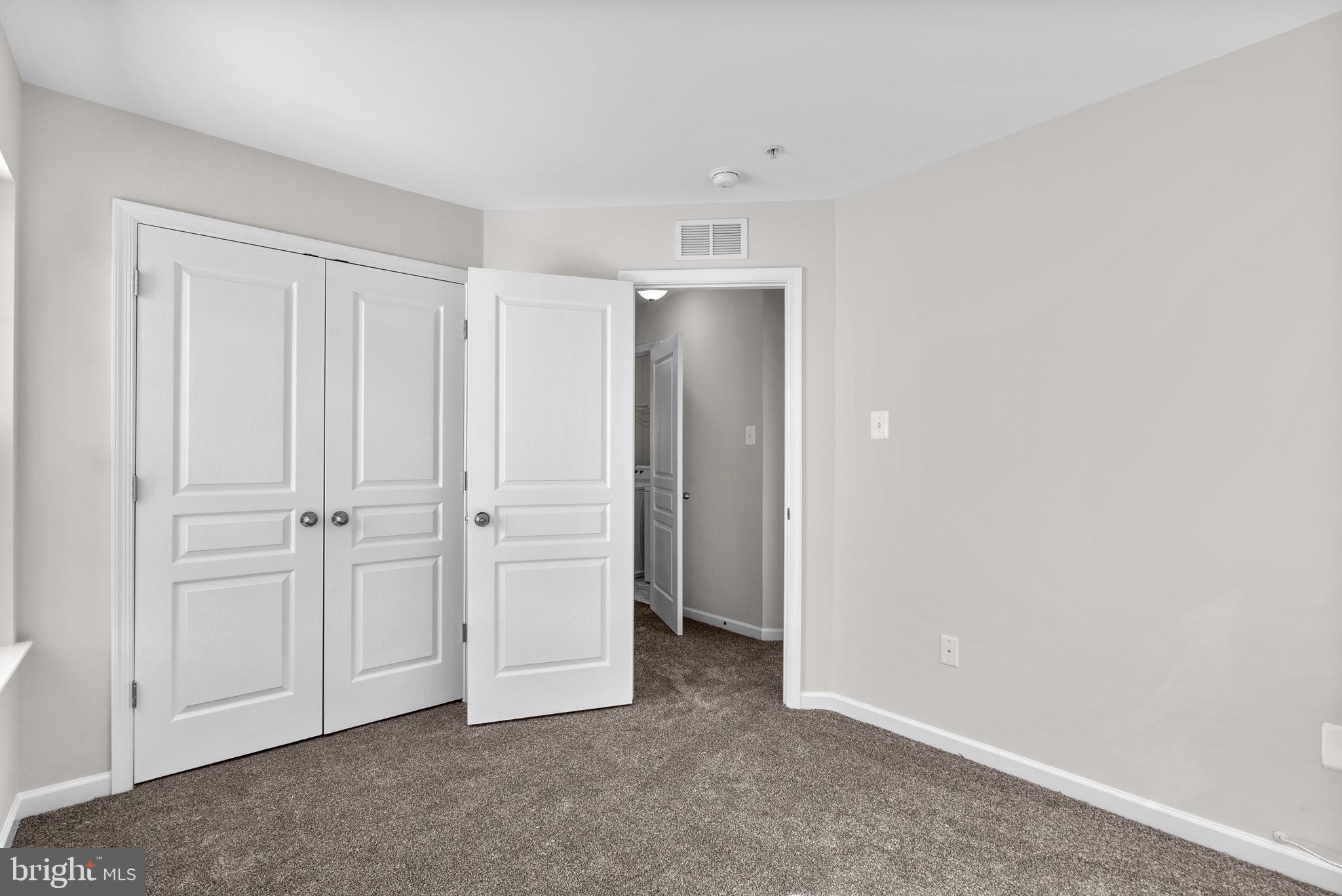 RED OAK CROSSING - Residential