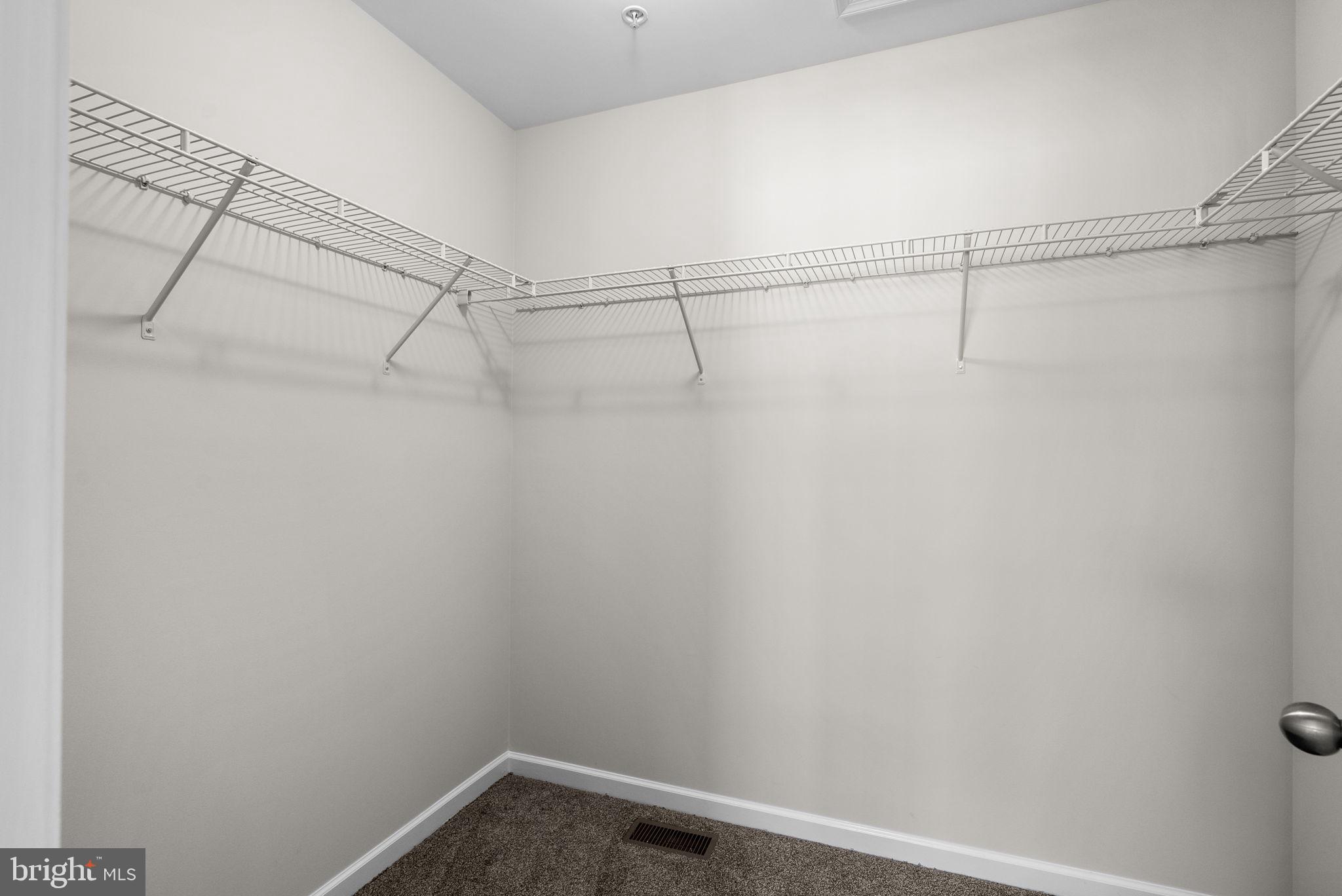 RED OAK CROSSING - Residential