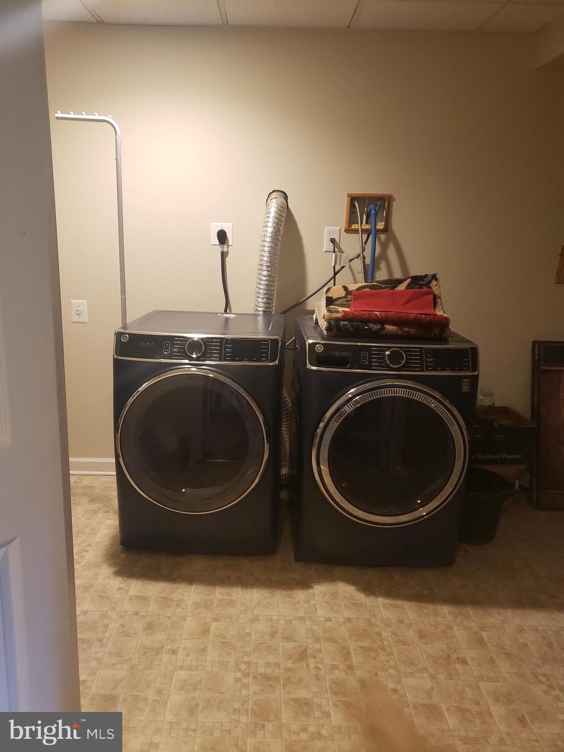 SHAWNEELAND - Residential