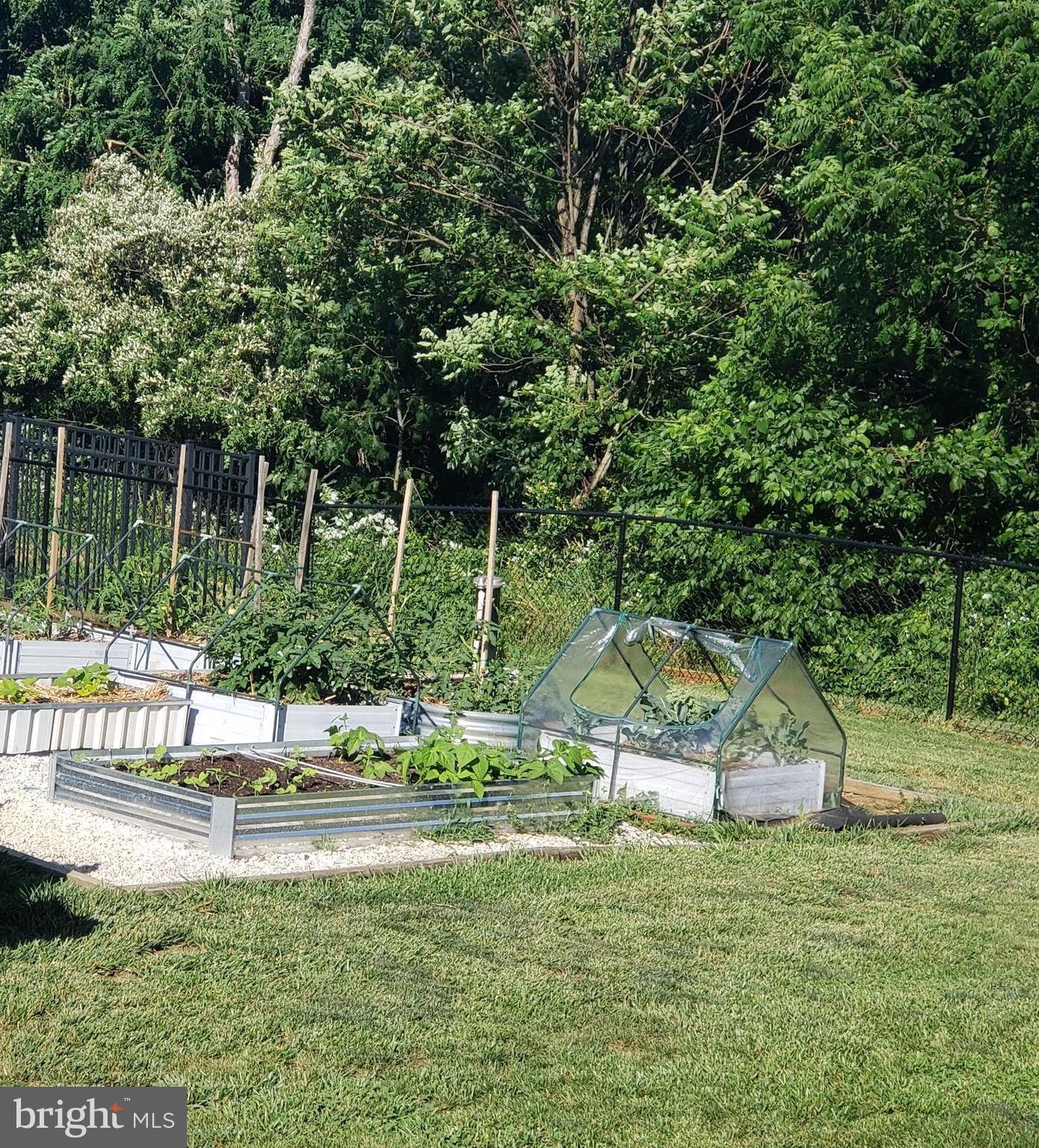 SHAWNEELAND - Residential