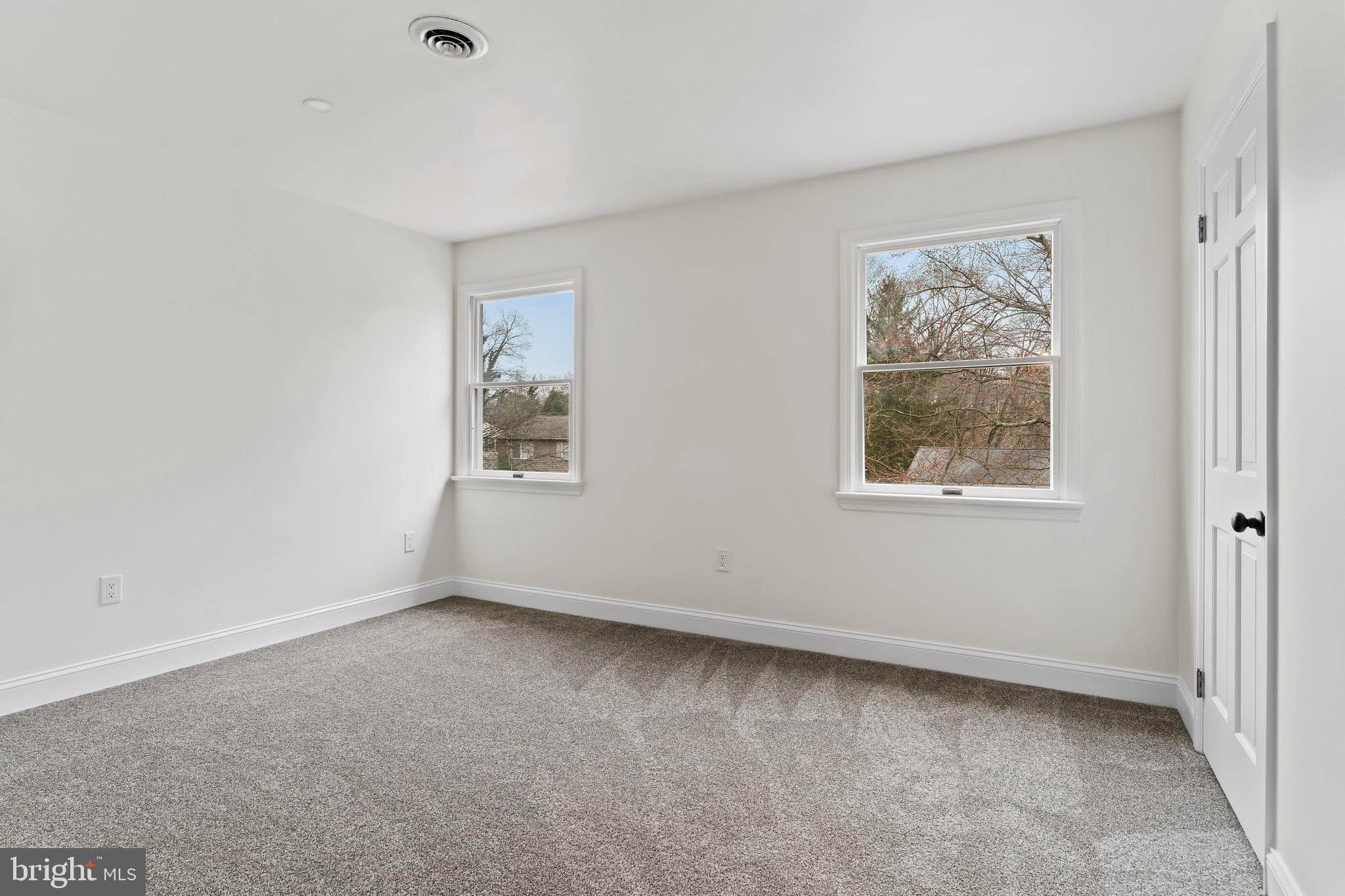 PINEBROOK - Residential