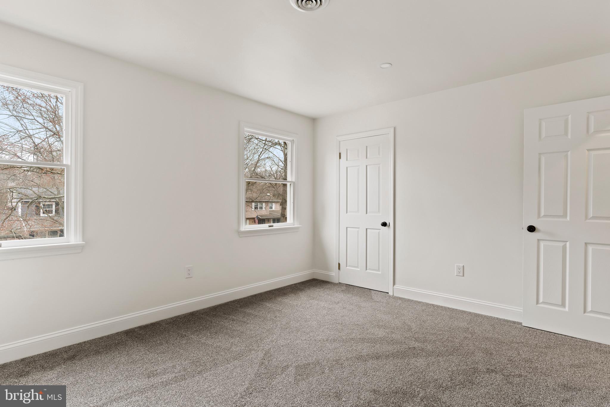 PINEBROOK - Residential