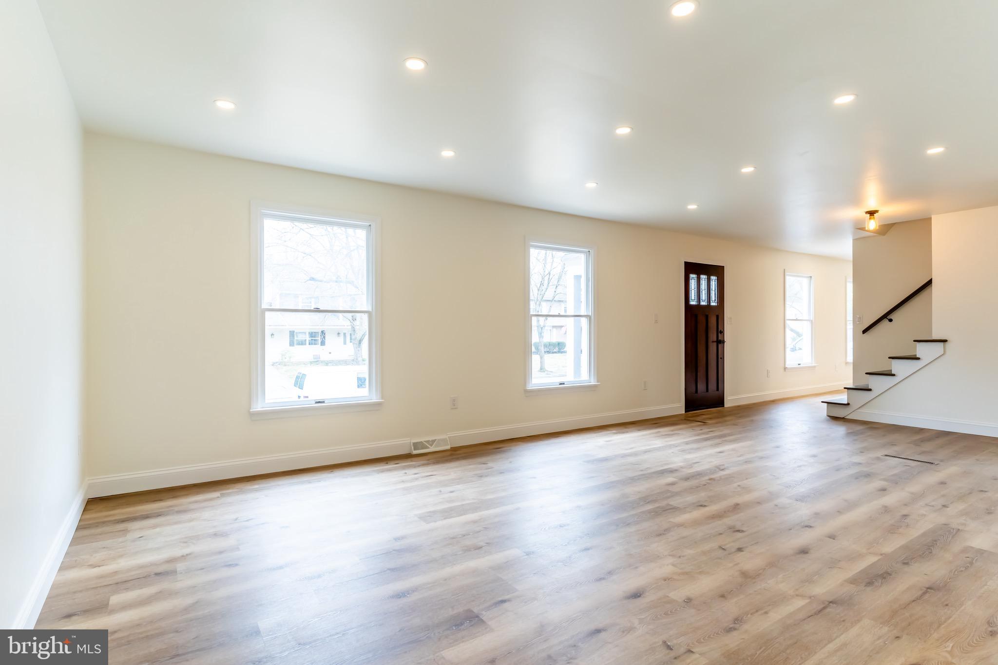 PINEBROOK - Residential