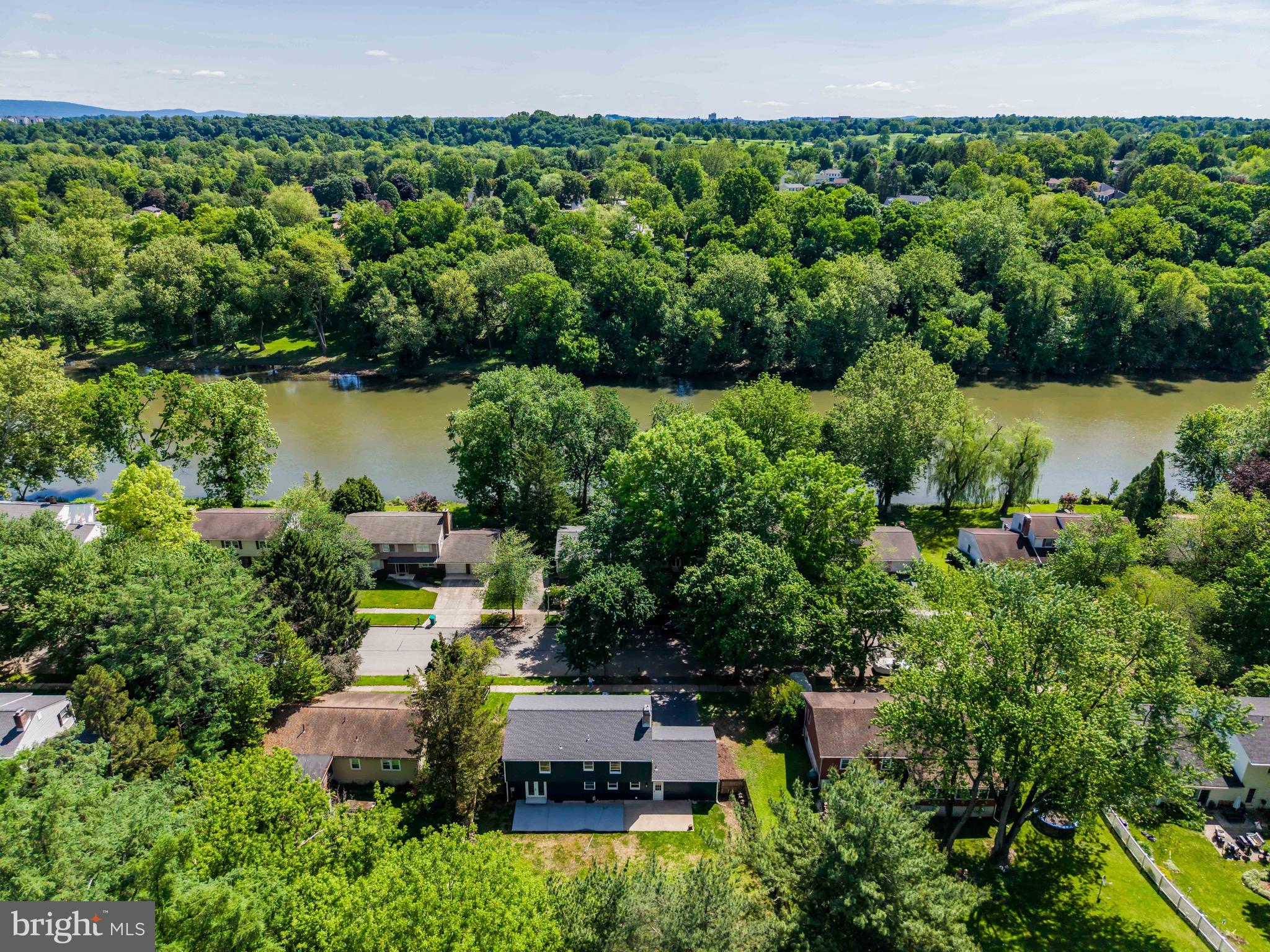 PINEBROOK - Residential