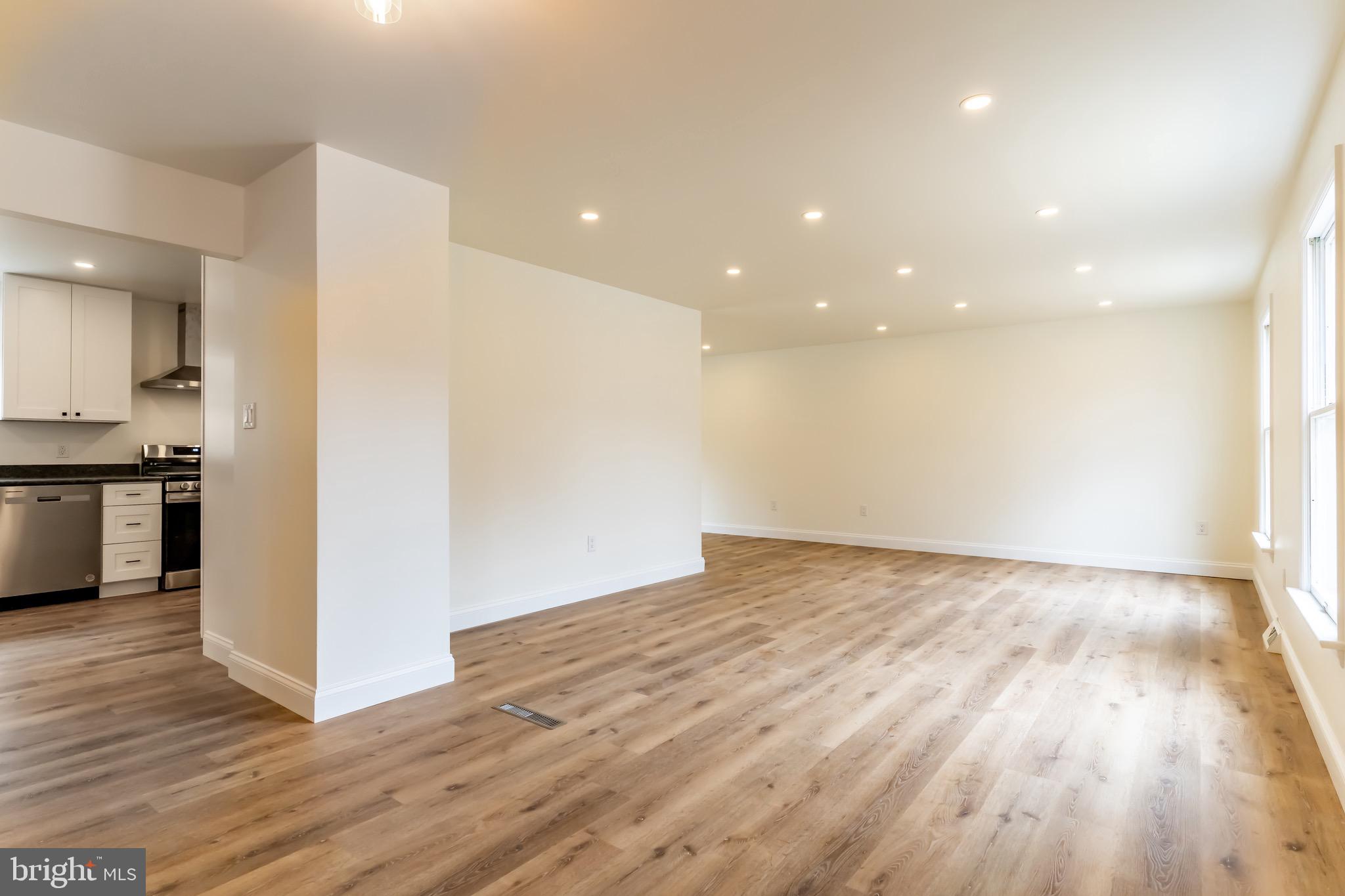 PINEBROOK - Residential