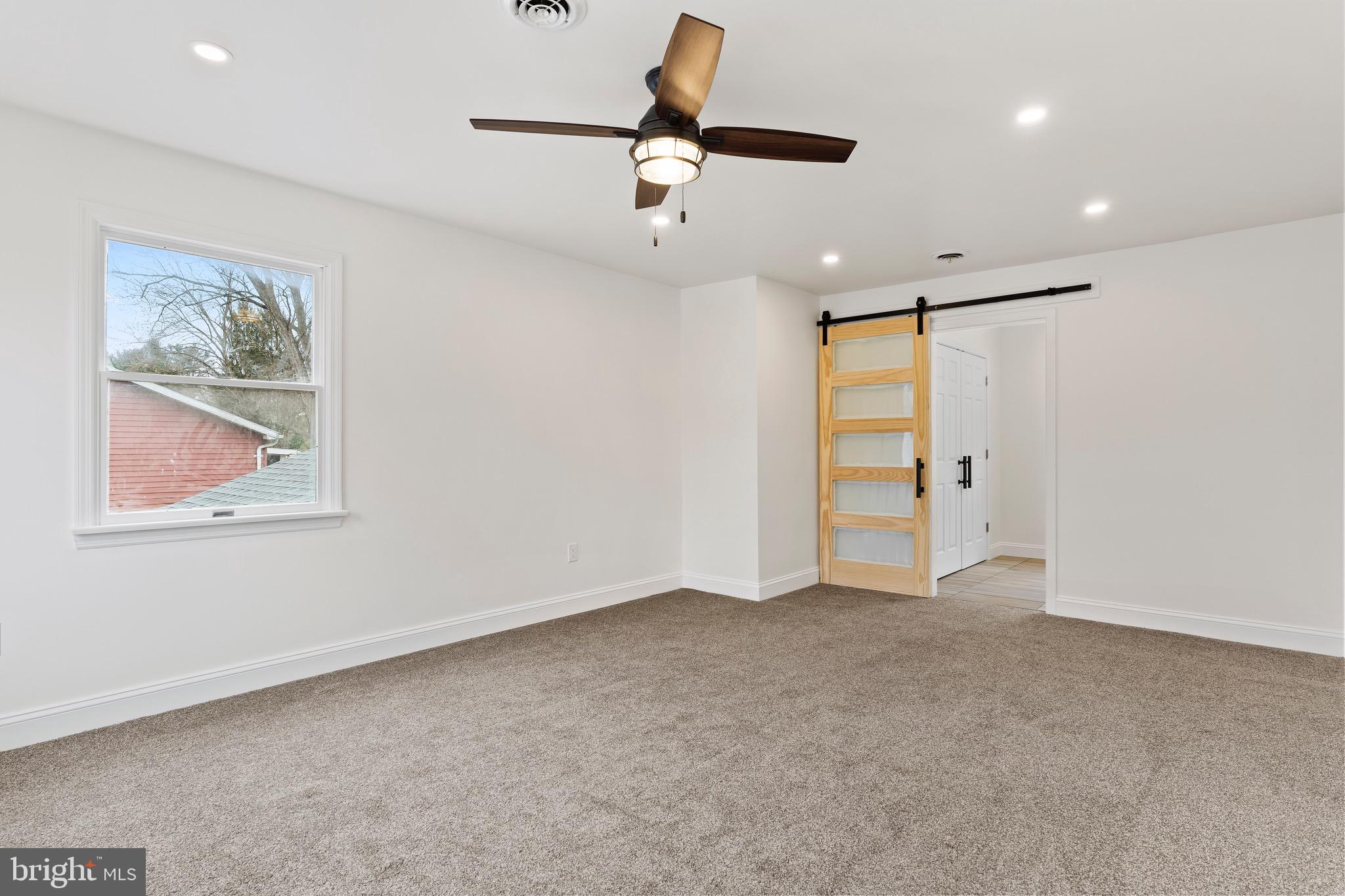 PINEBROOK - Residential