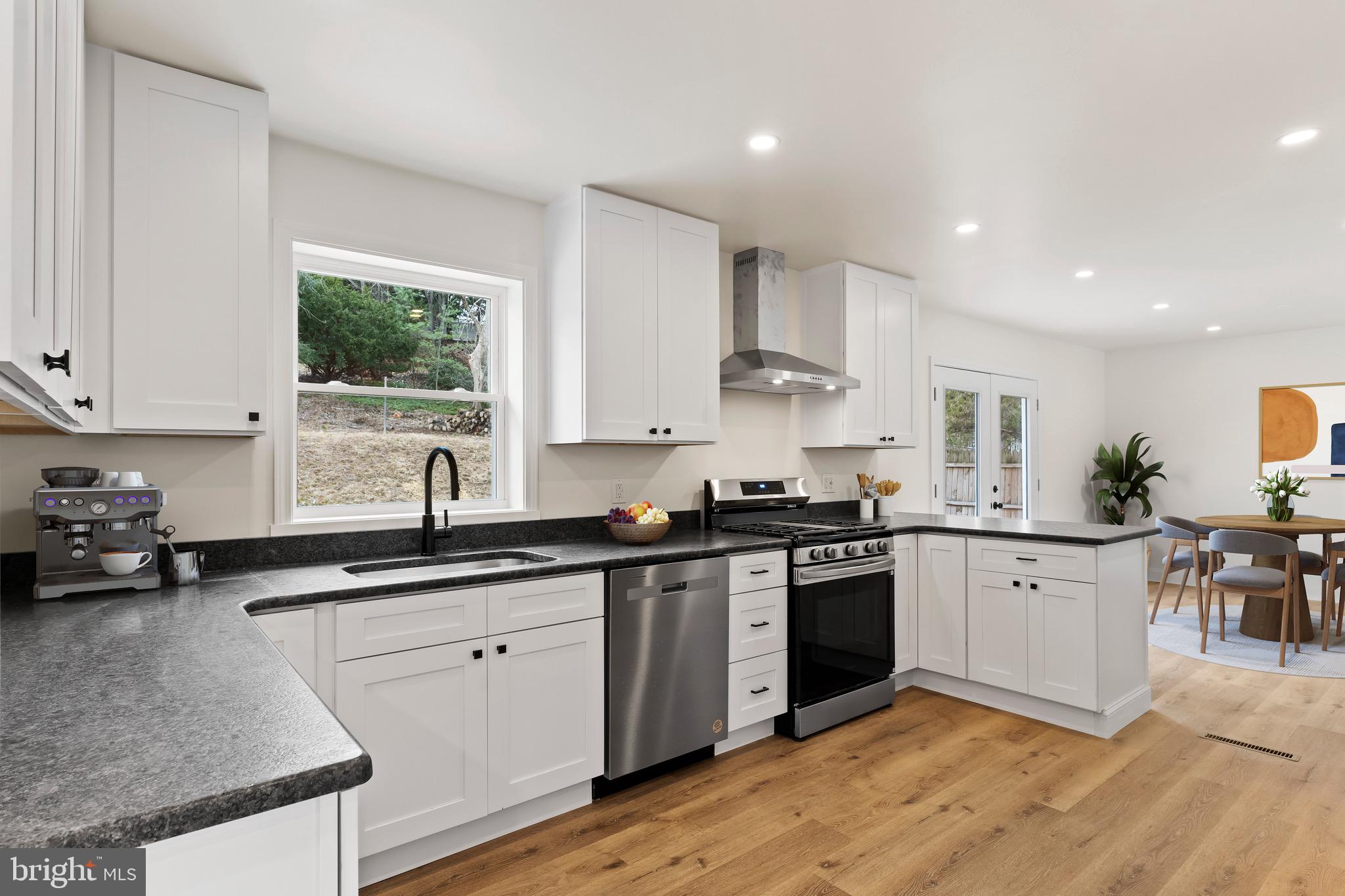 PINEBROOK - Residential