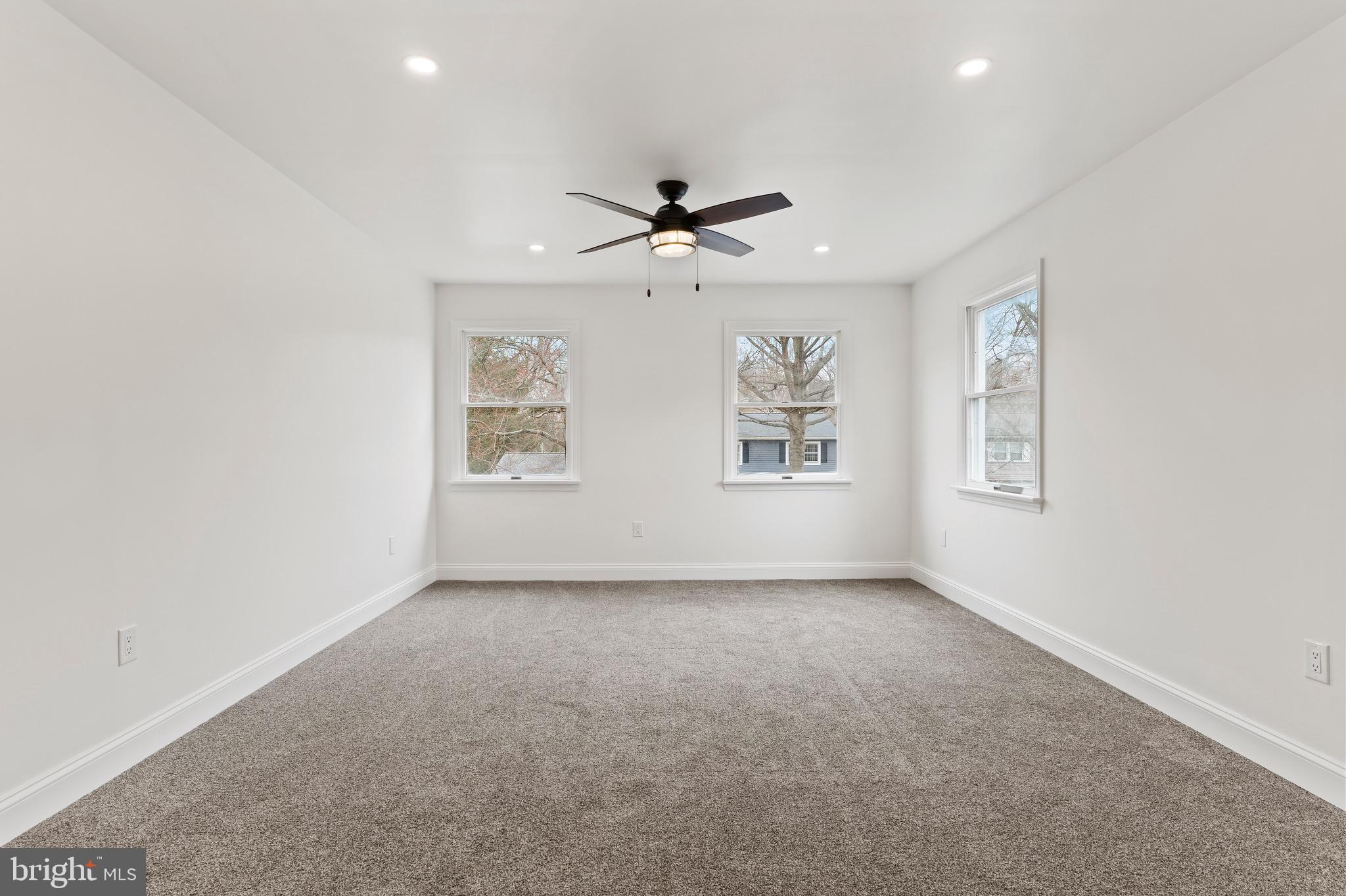 PINEBROOK - Residential