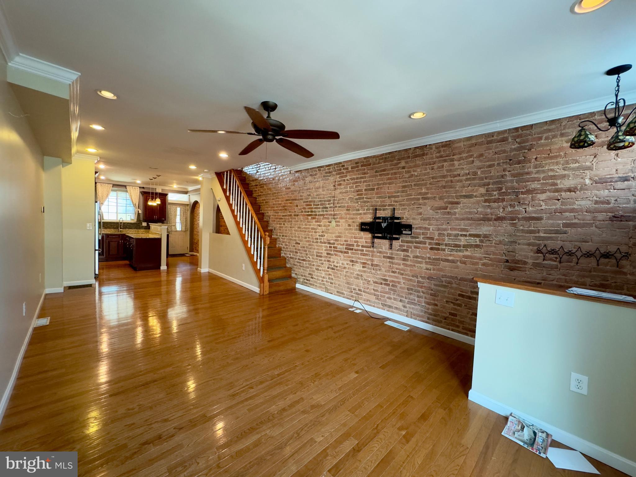 HIGHLANDTOWN - Residential Lease