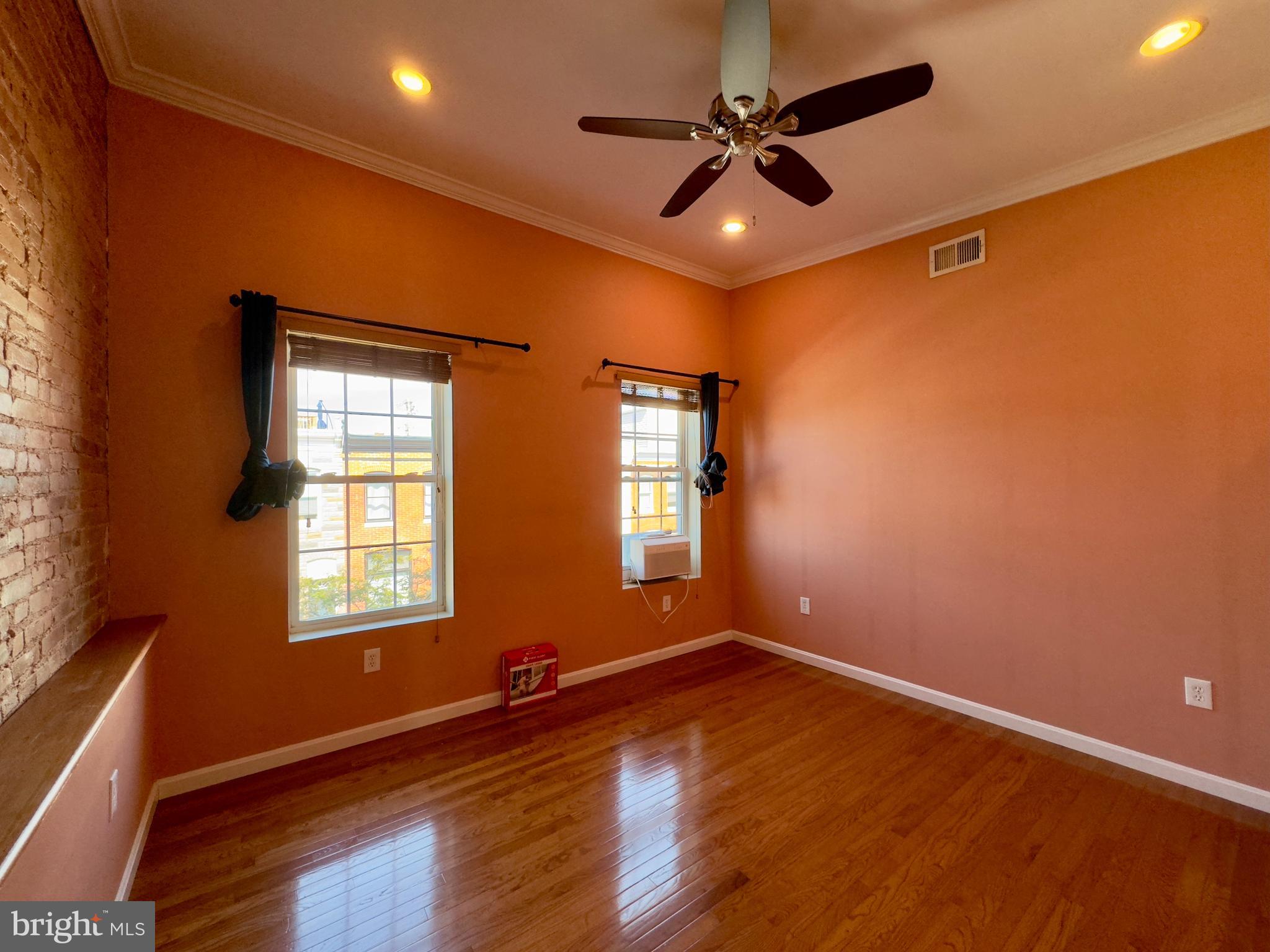 HIGHLANDTOWN - Residential Lease