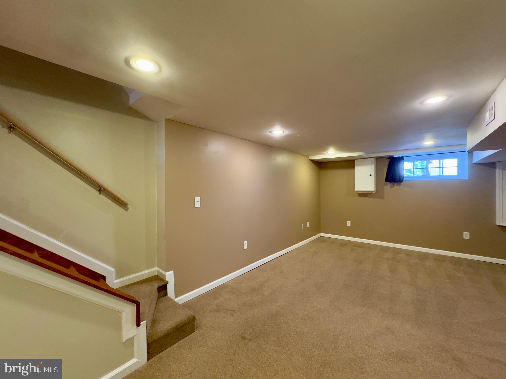 HIGHLANDTOWN - Residential Lease