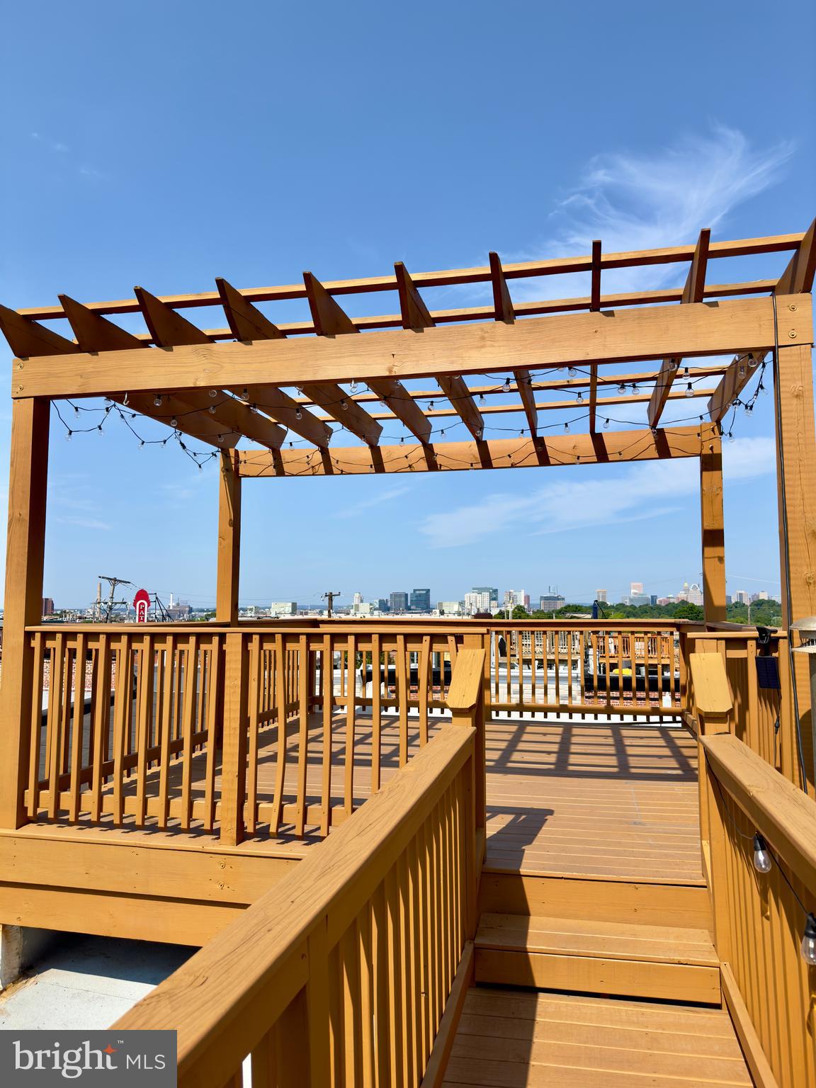 HIGHLANDTOWN - Residential Lease