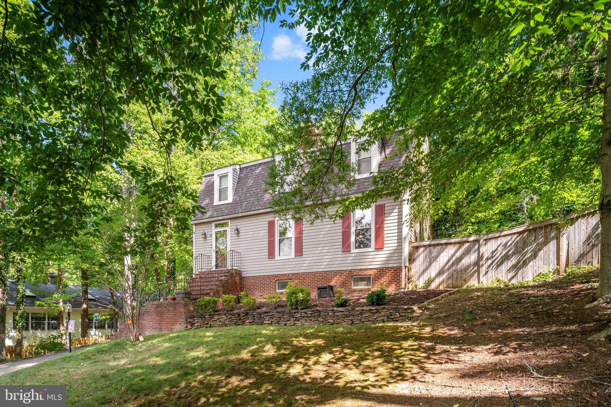 15 SENECA TERRACE