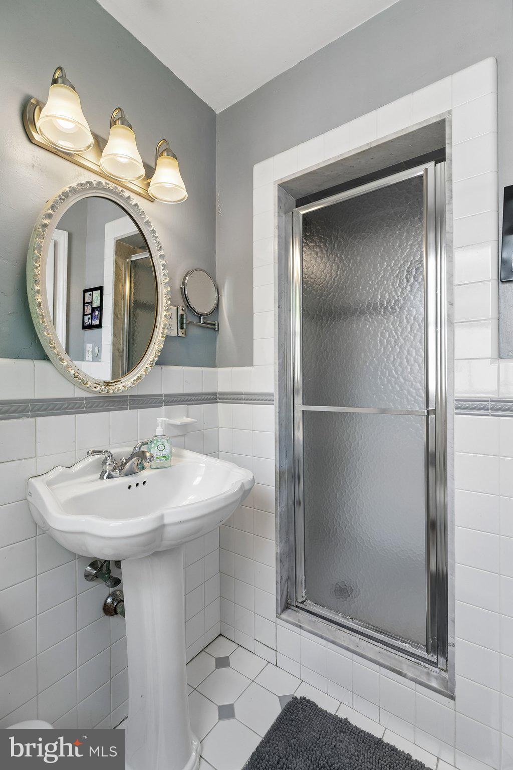 MERION STATION - Residential