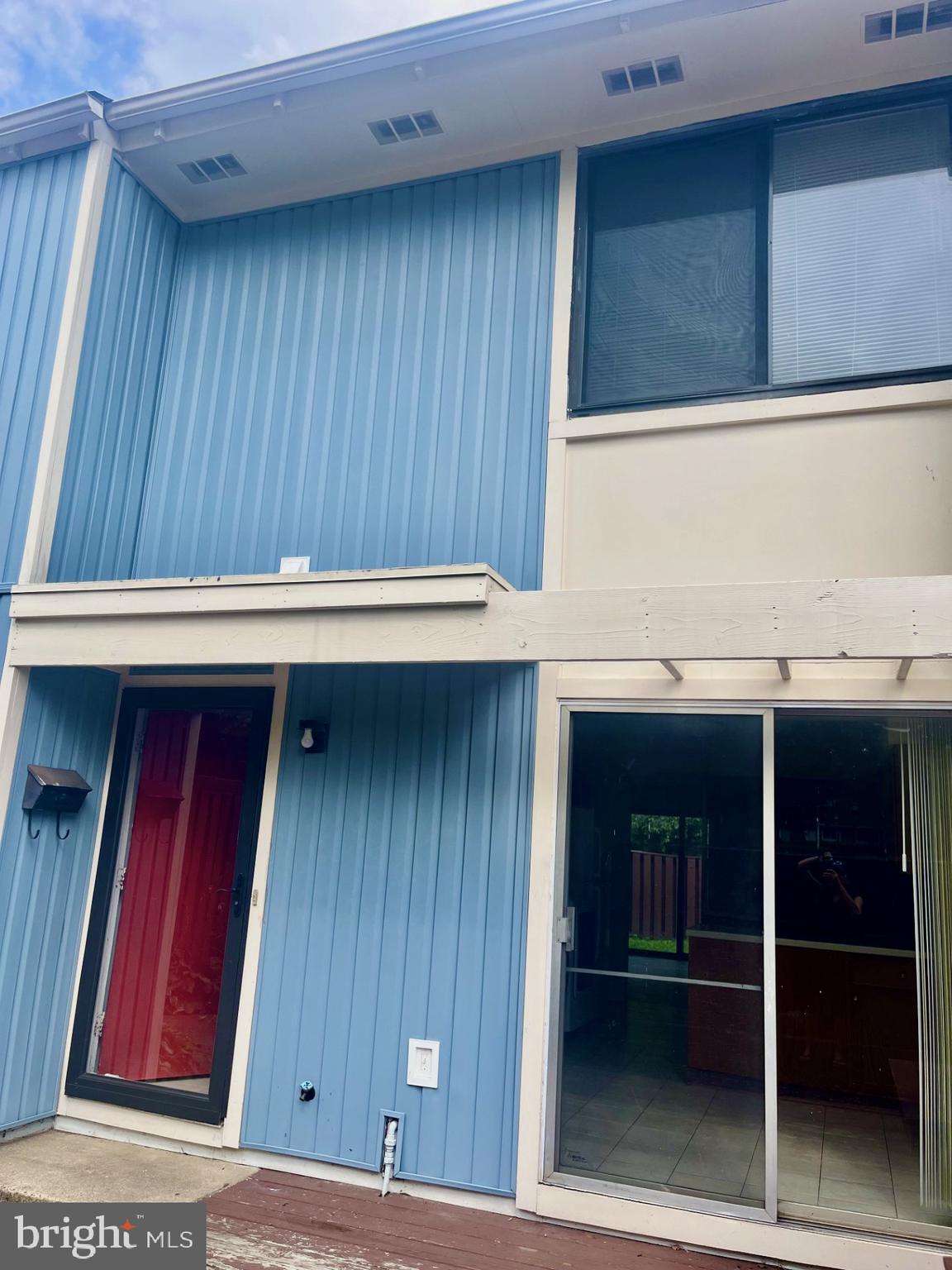 SOUTHGATE SQUARE CLUSTER - Residential Lease