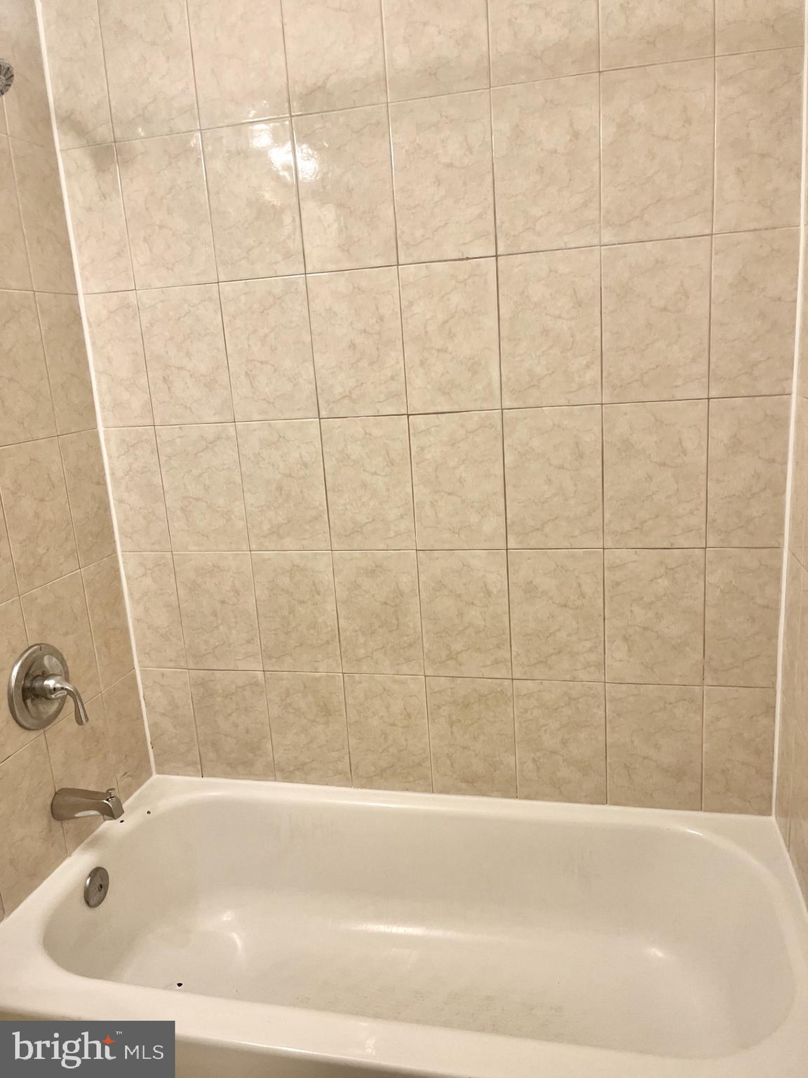 SOUTHGATE SQUARE CLUSTER - Residential Lease