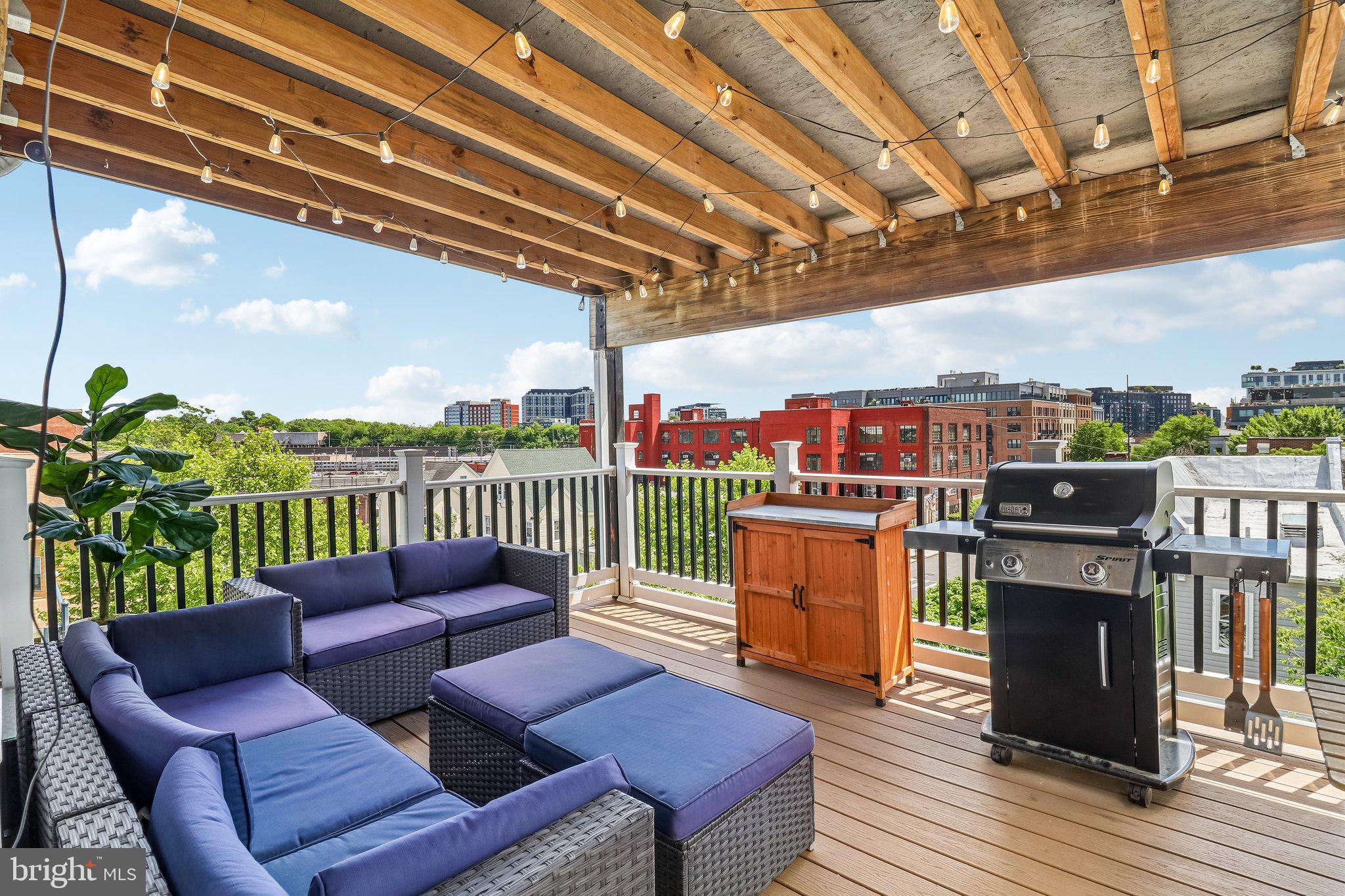 233 S STREET NE 5