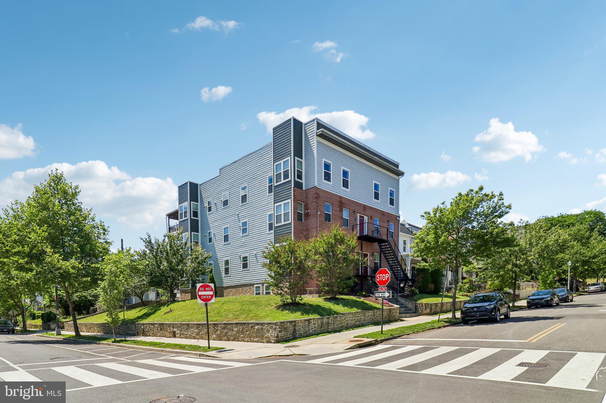 233 S STREET NE 5