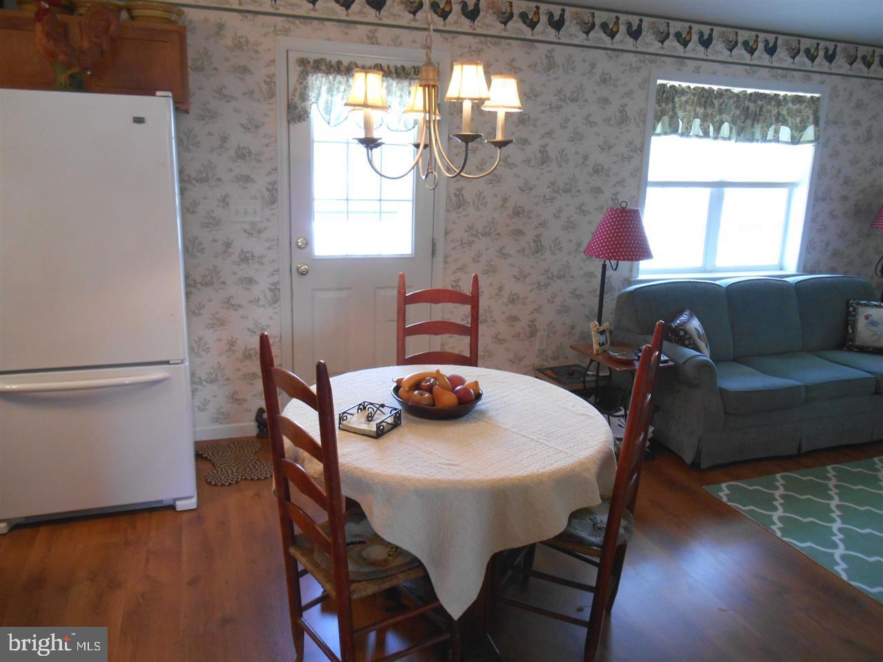 WINDSOR CROSSING - Residential