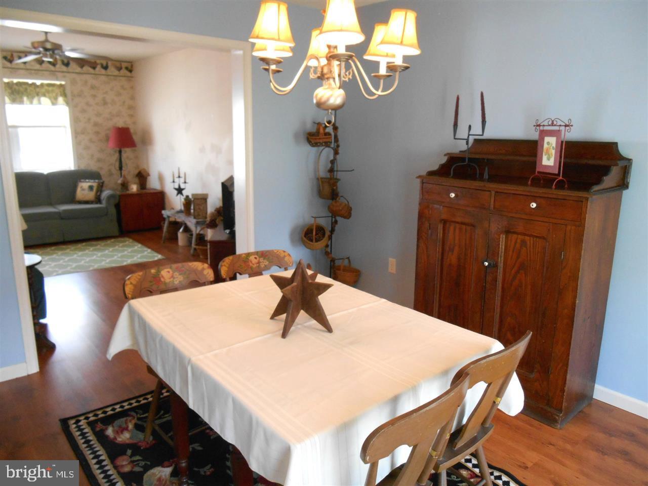 WINDSOR CROSSING - Residential
