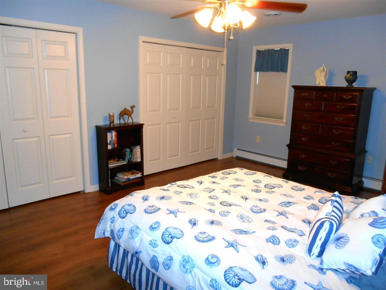 WINDSOR CROSSING - Residential
