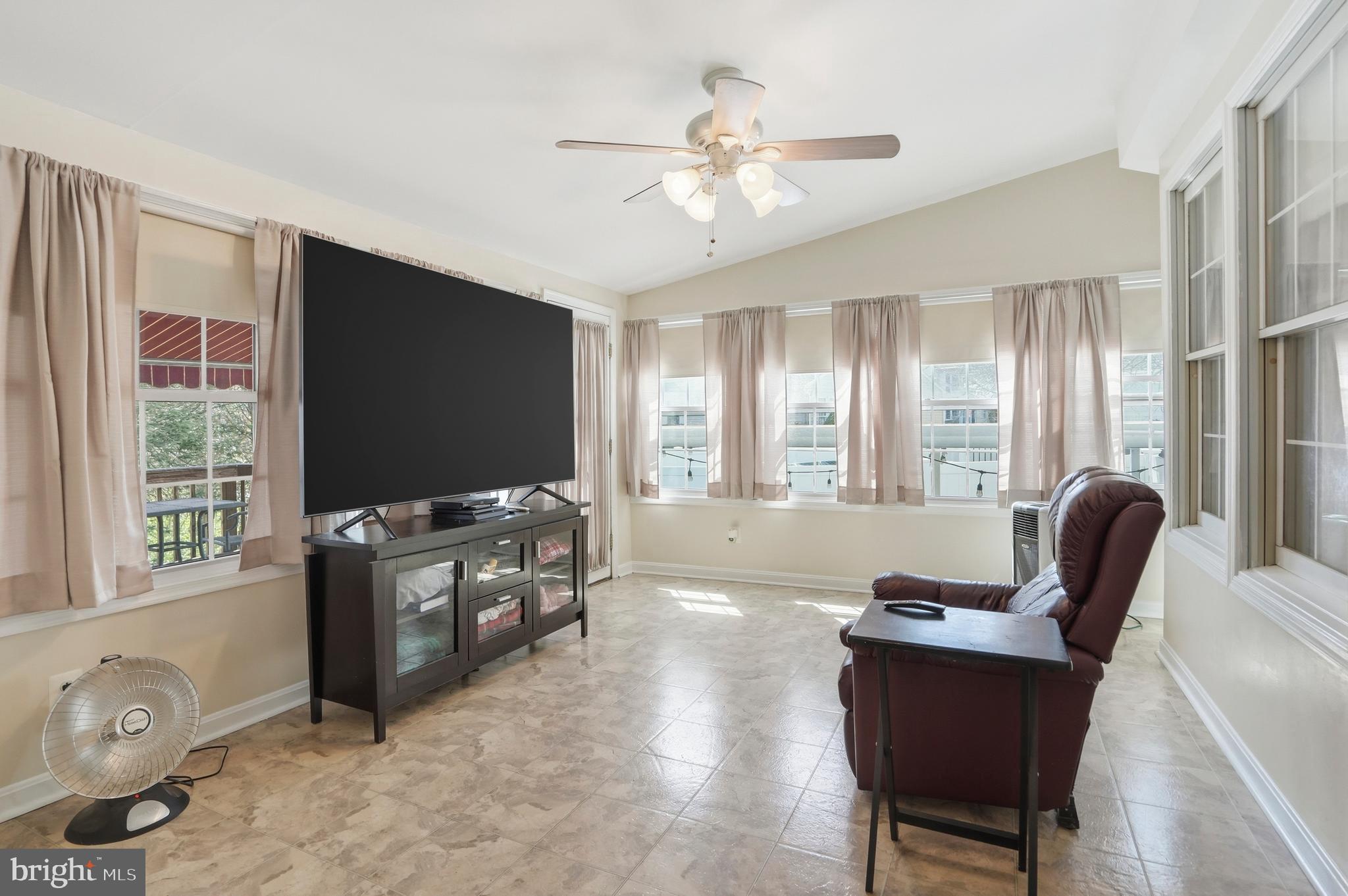 SUNNYFIELD ESTATES - Residential