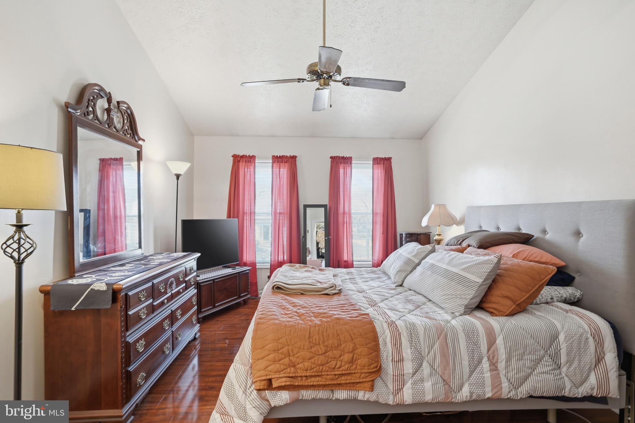 SUNNYFIELD ESTATES - Residential