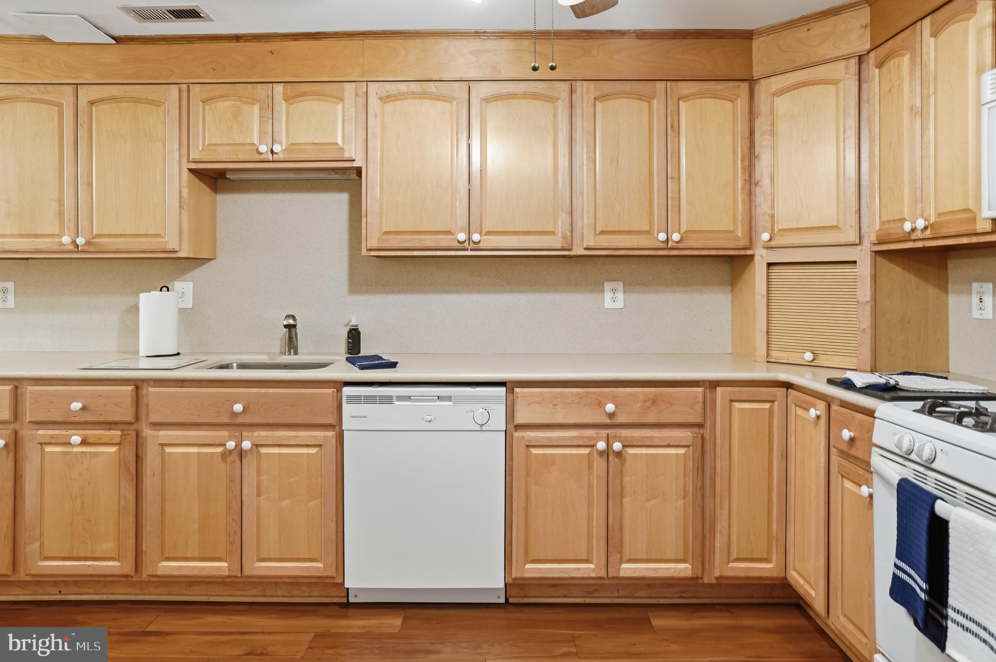 SUNNYFIELD ESTATES - Residential