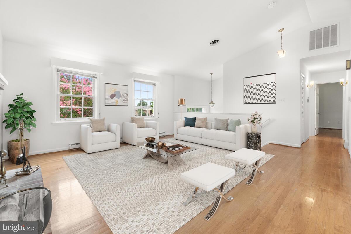 BROADVIEW ACRES - Residential