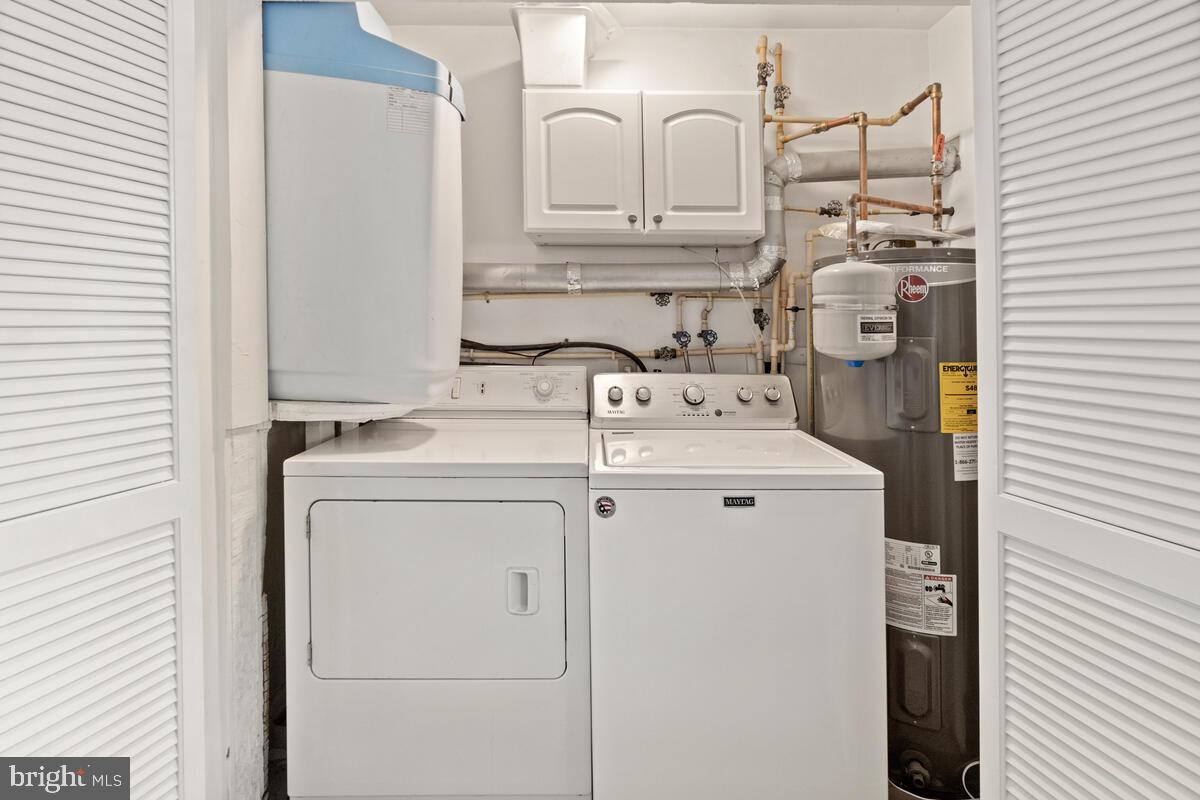 BROADVIEW ACRES - Residential