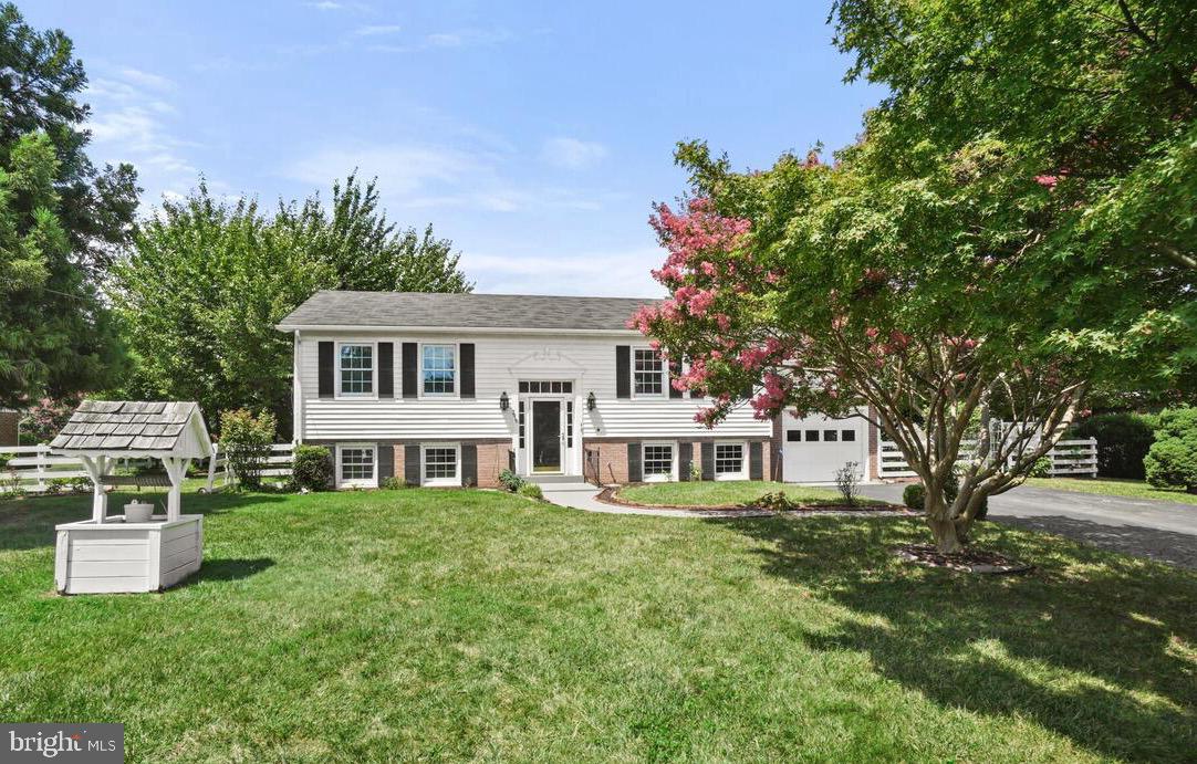 BROADVIEW ACRES - Residential