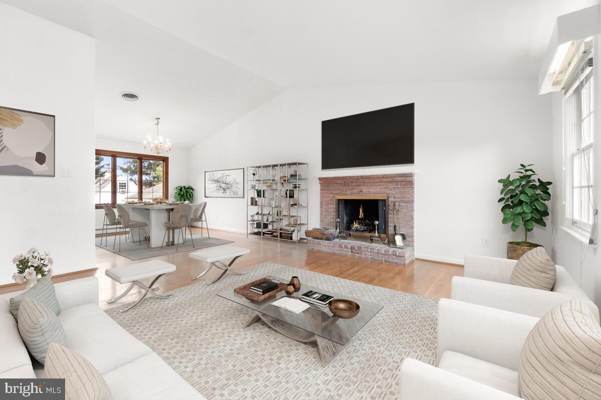 BROADVIEW ACRES - Residential