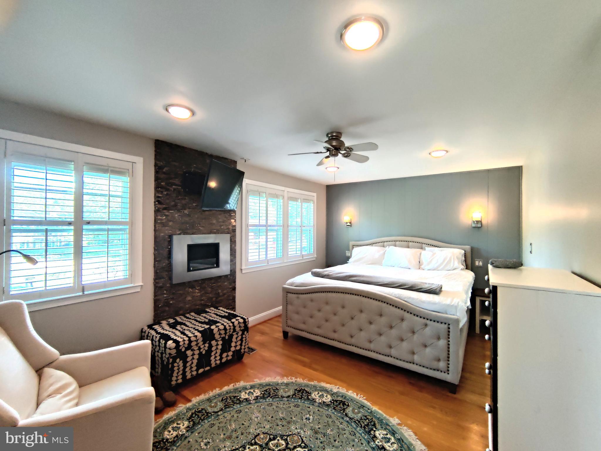 OAK HILL - Residential Lease