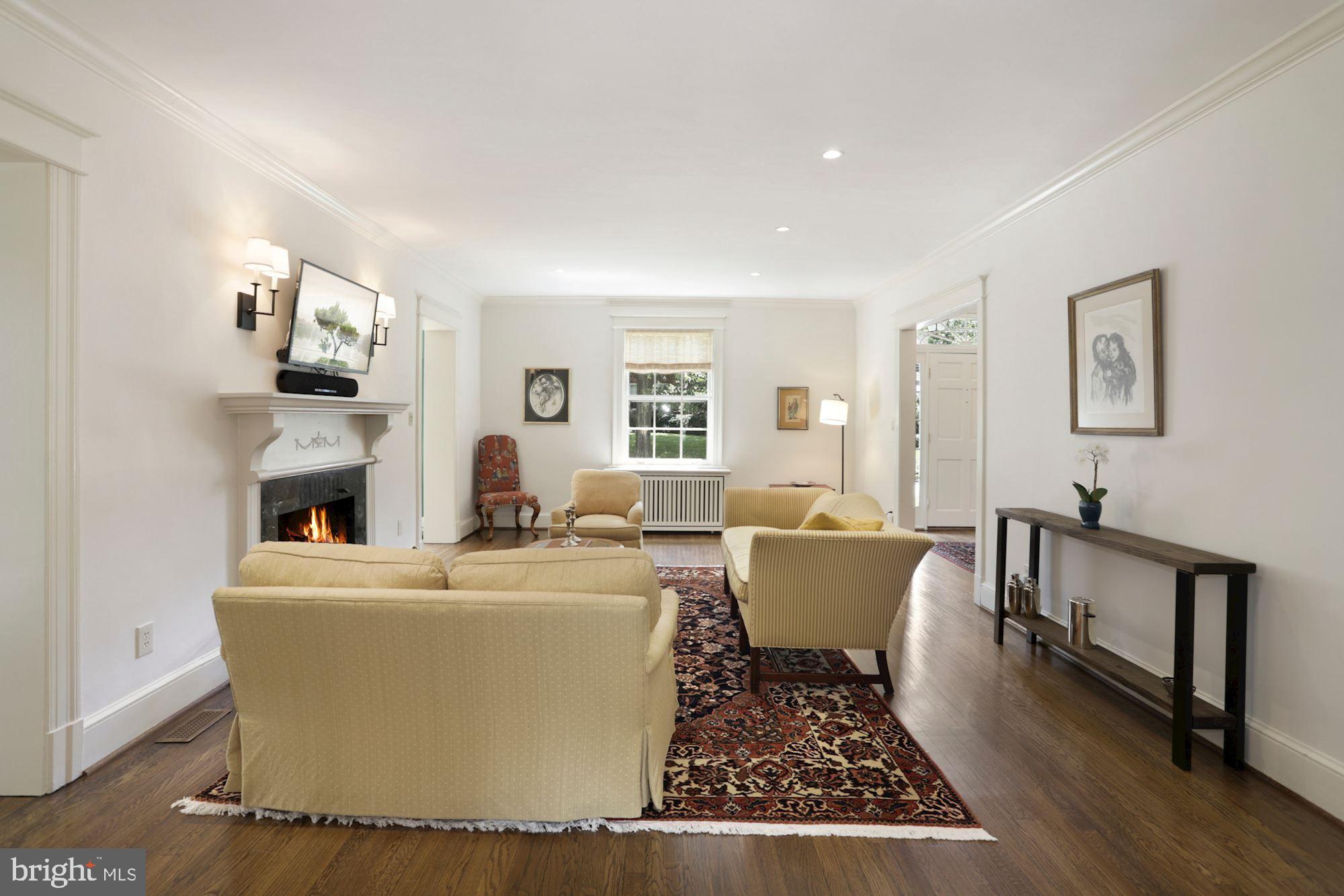 CHEVY CHASE GARDENS - Residential