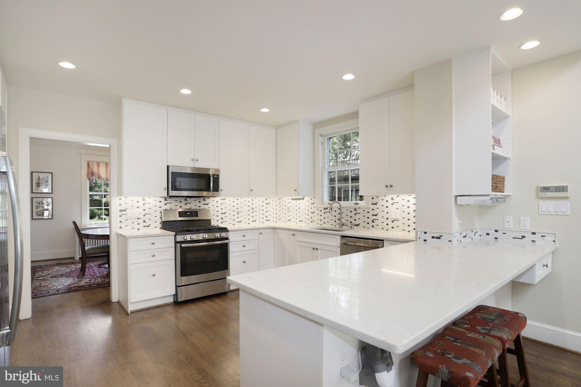 CHEVY CHASE GARDENS - Residential