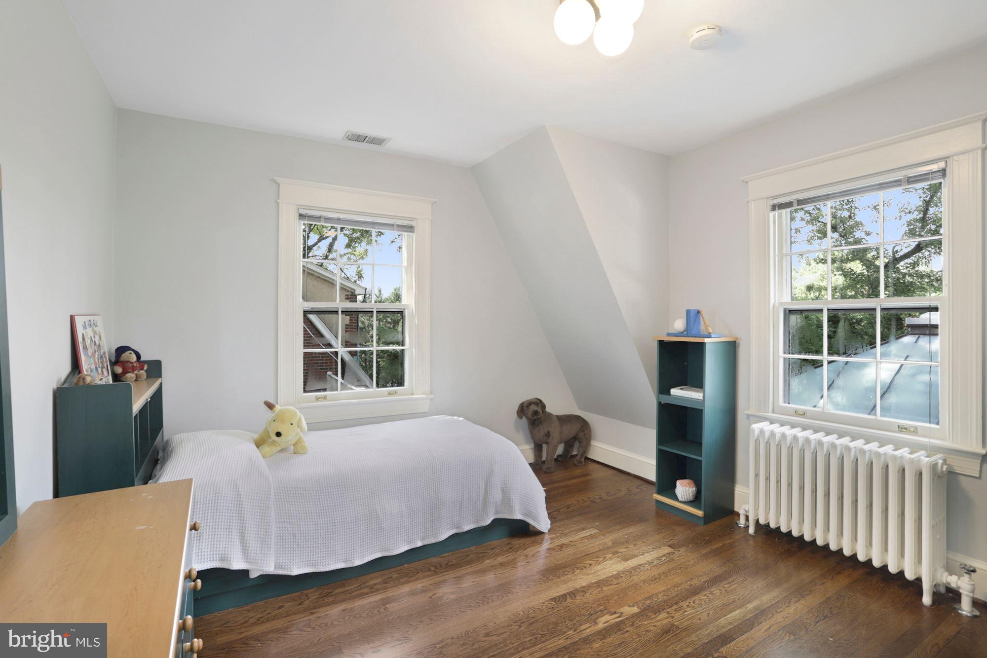 CHEVY CHASE GARDENS - Residential