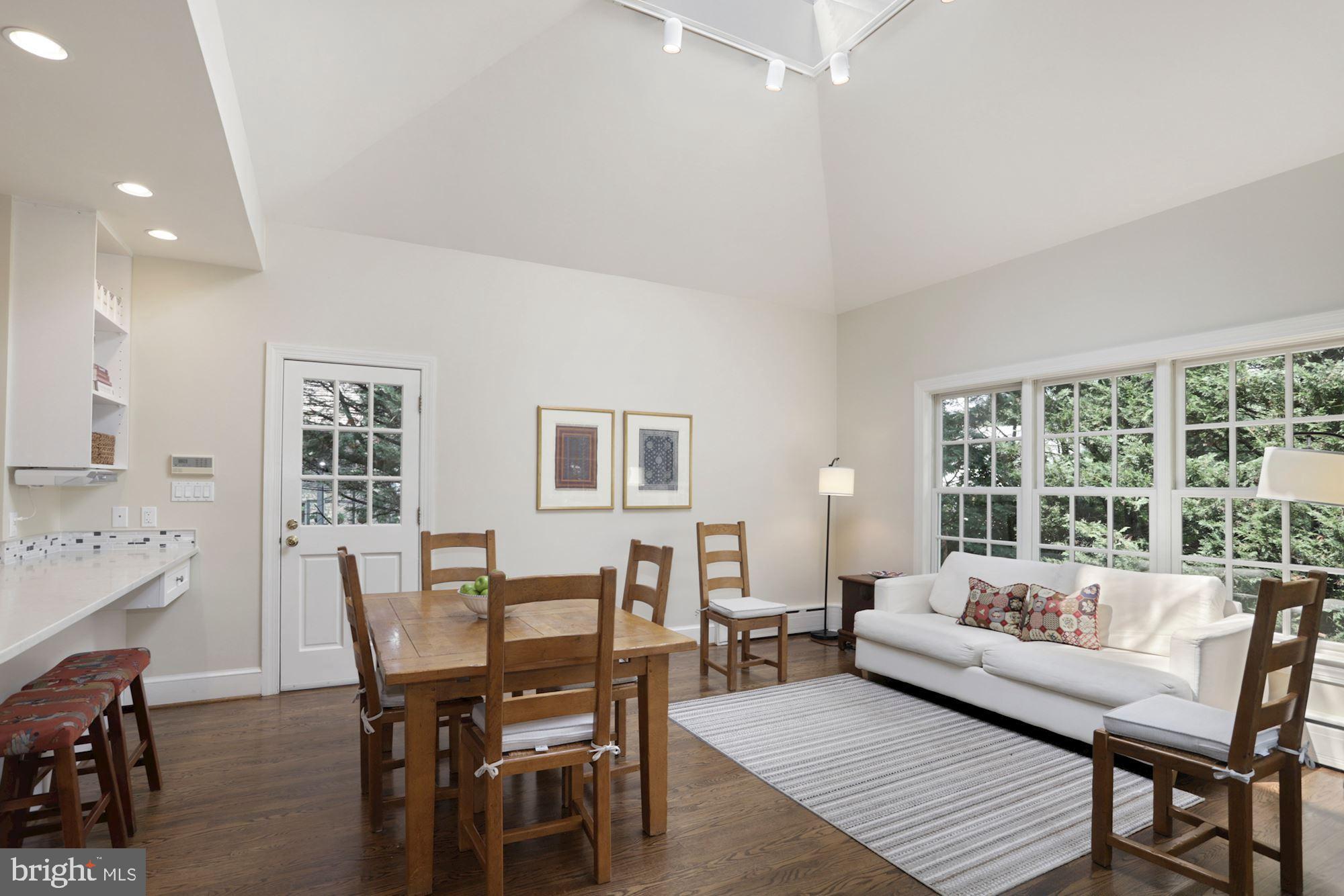 CHEVY CHASE GARDENS - Residential