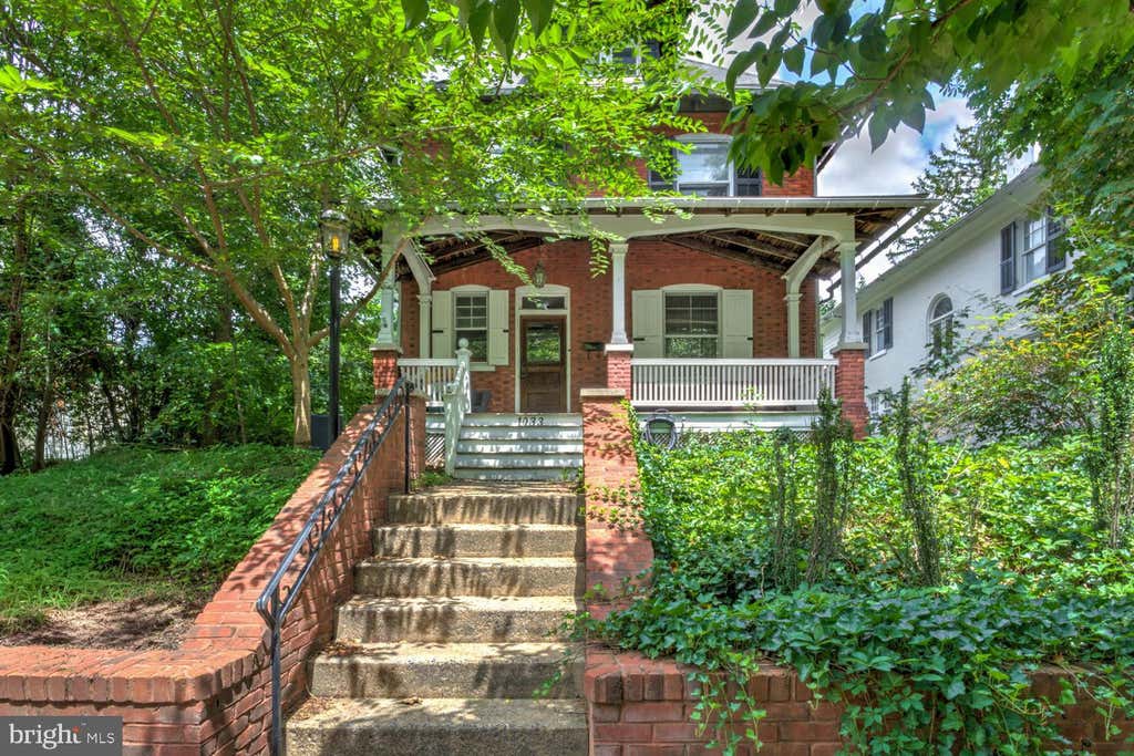 Photo of 1033 Woods Avenue, LANCASTER, PA 17603 (MLS # PALA2092746)