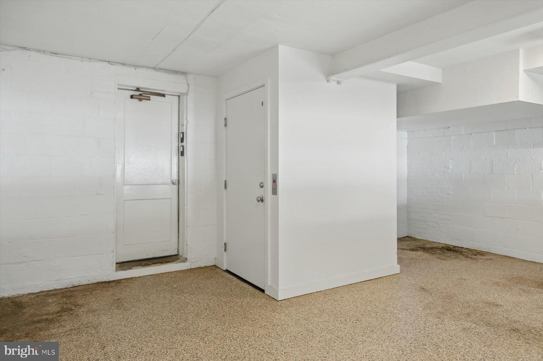 SHIRLEY WOODS - Residential