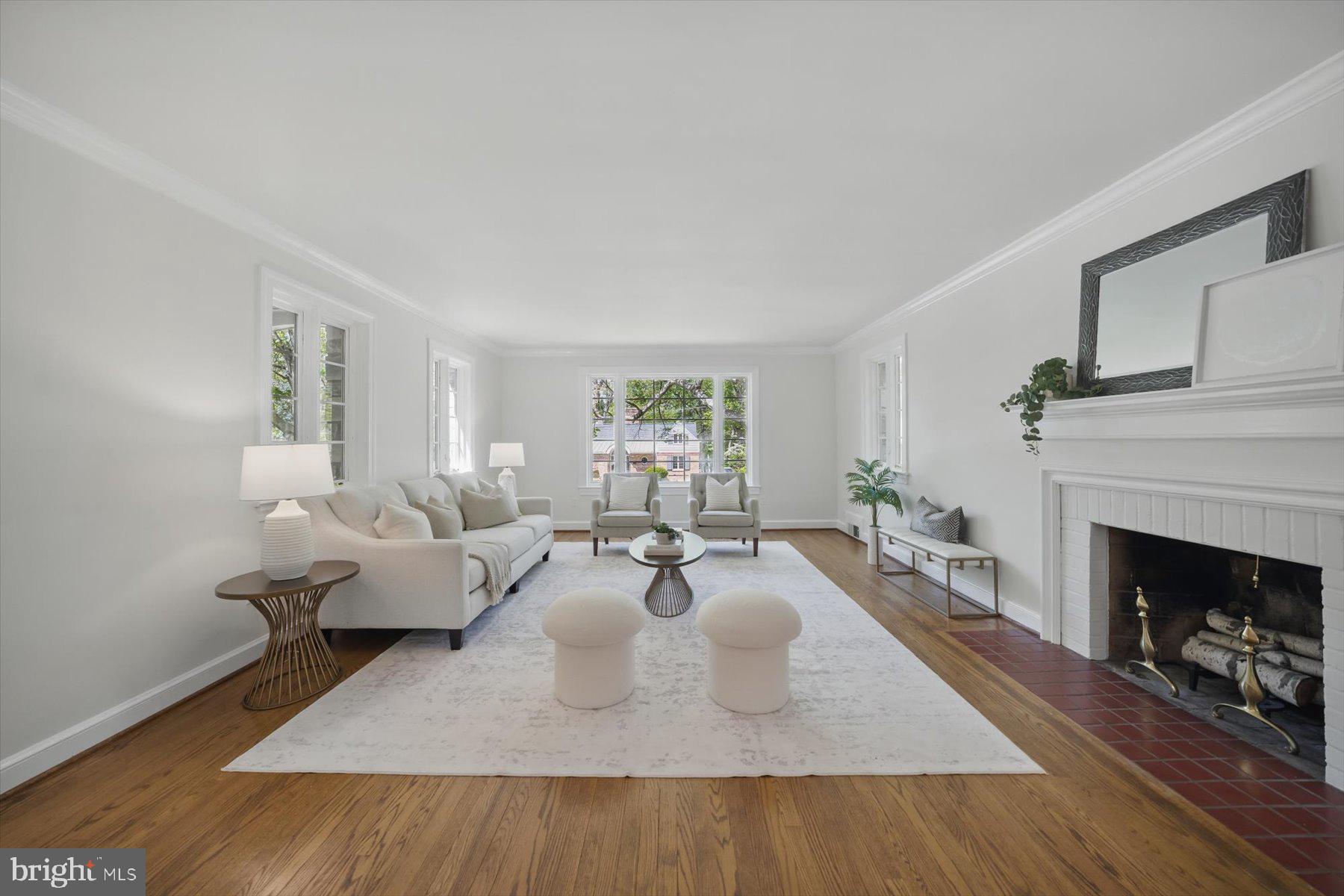 SHIRLEY WOODS - Residential