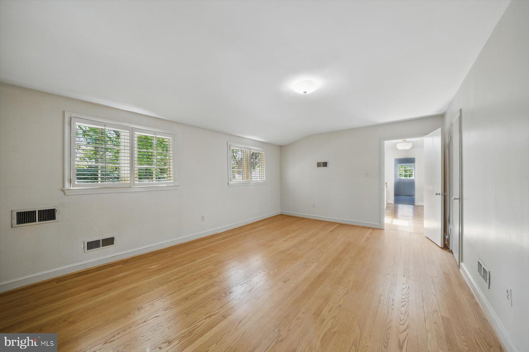 SHIRLEY WOODS - Residential