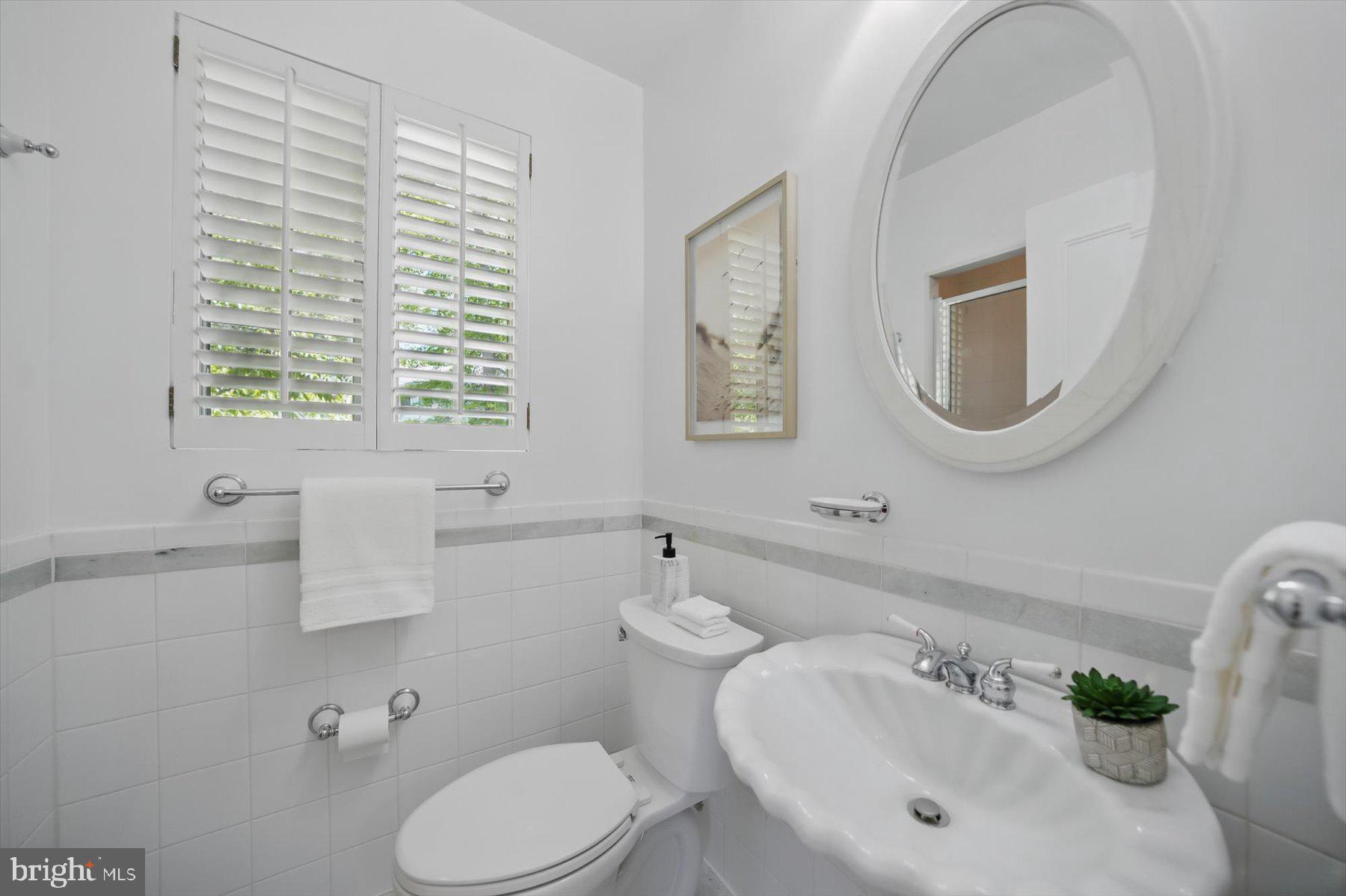 SHIRLEY WOODS - Residential