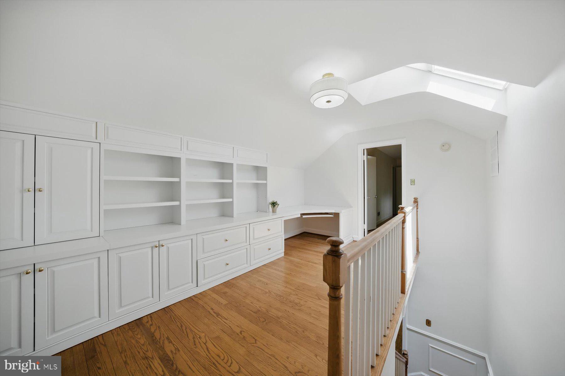 SHIRLEY WOODS - Residential