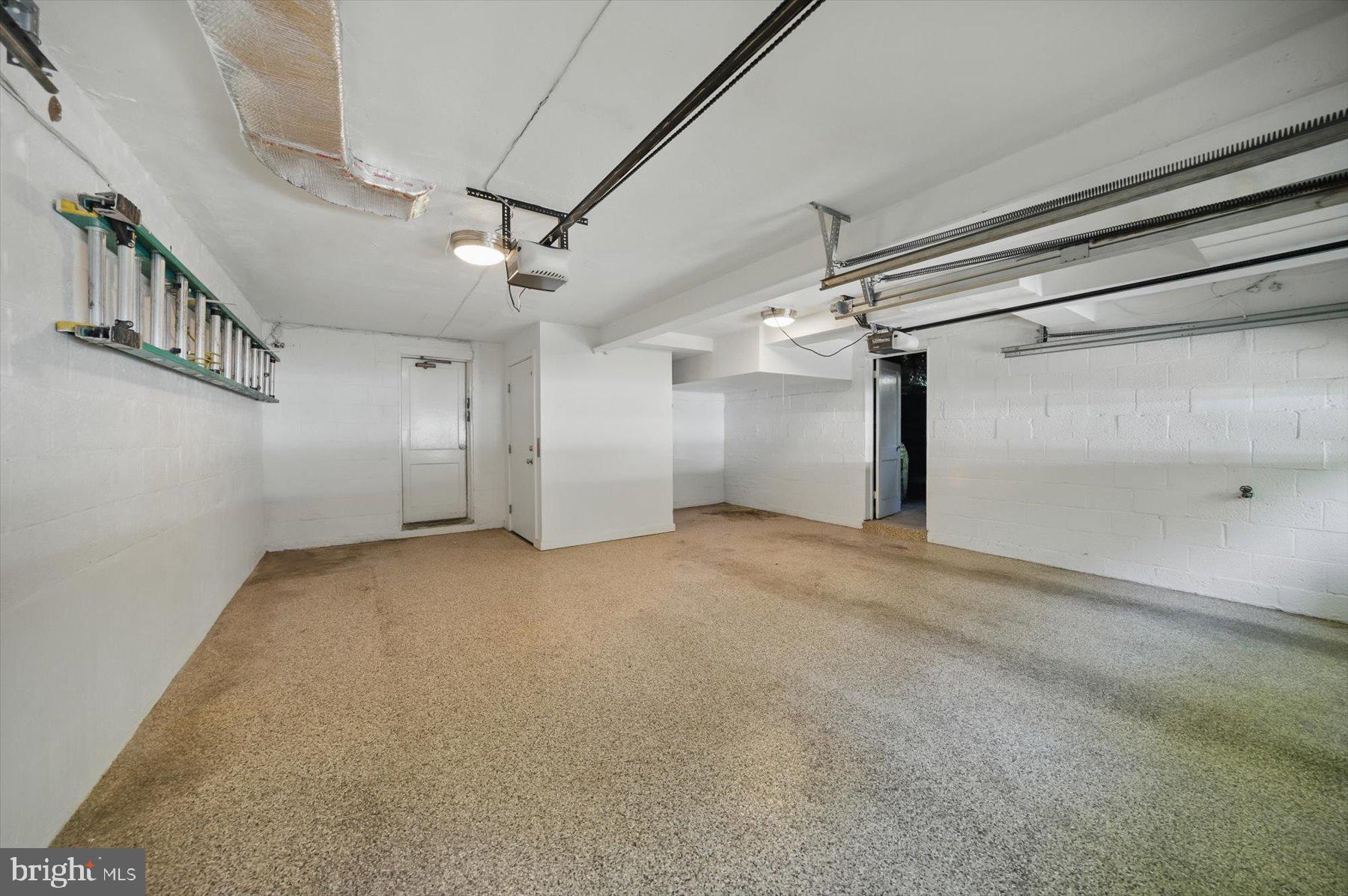 SHIRLEY WOODS - Residential